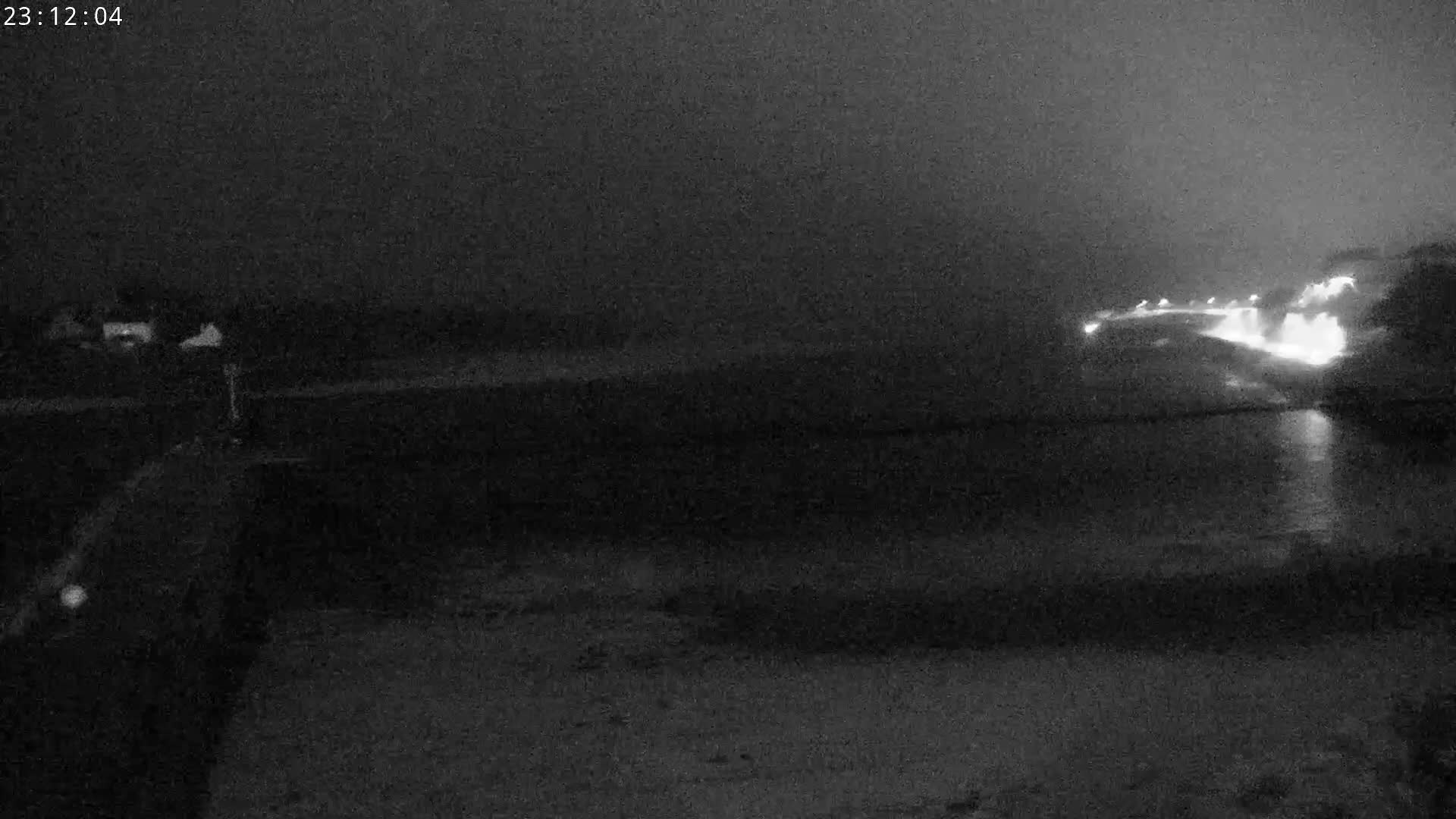 Audierne,  Passerelle des Capucins & Plage des Capucins Beach Live Cam - Quimper, Finistere, Bretagne, France