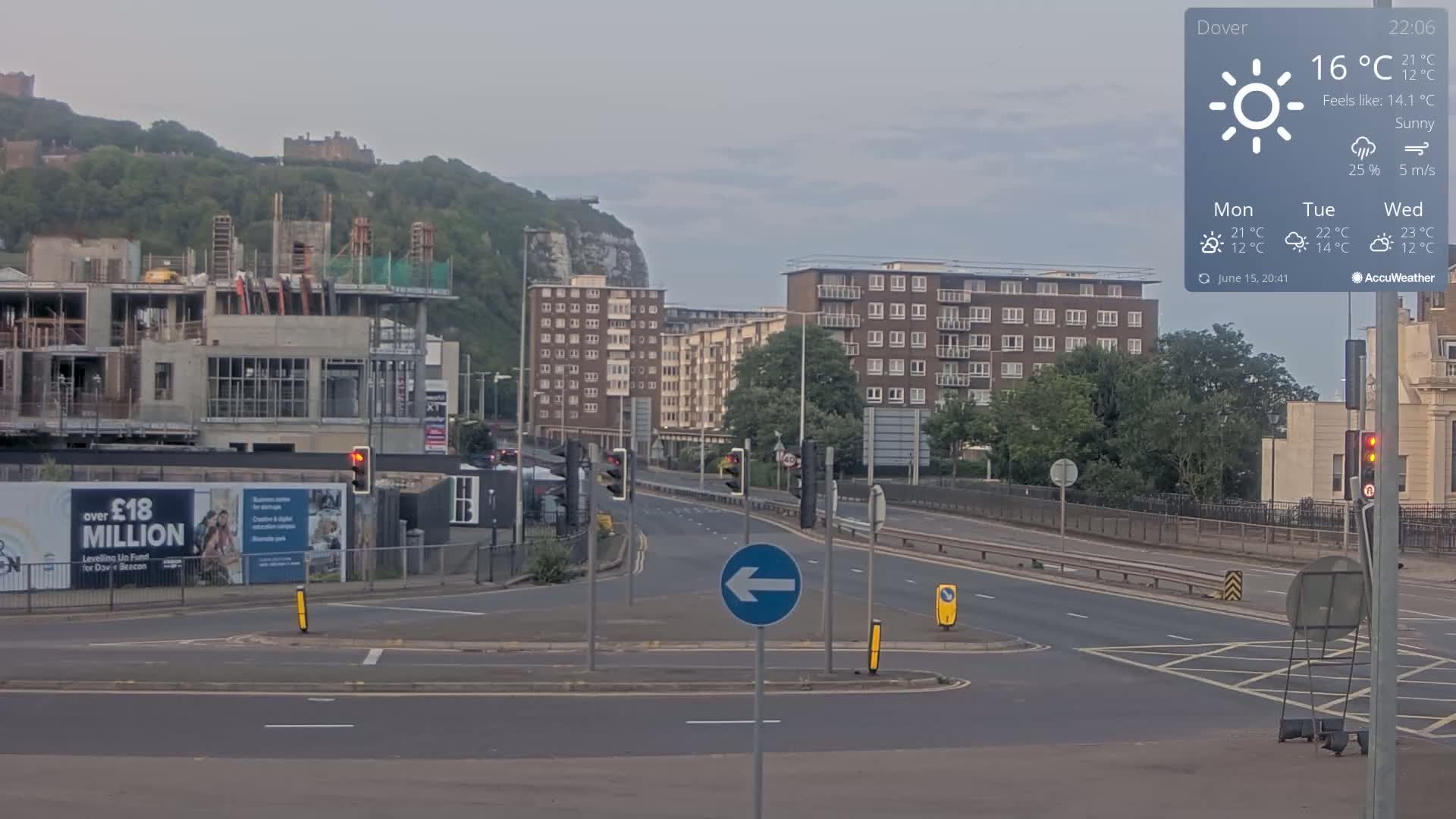 Dover Castle & A256 & A20 Junction Live Cam - Dover, Kent, South East, England, United Kingdom