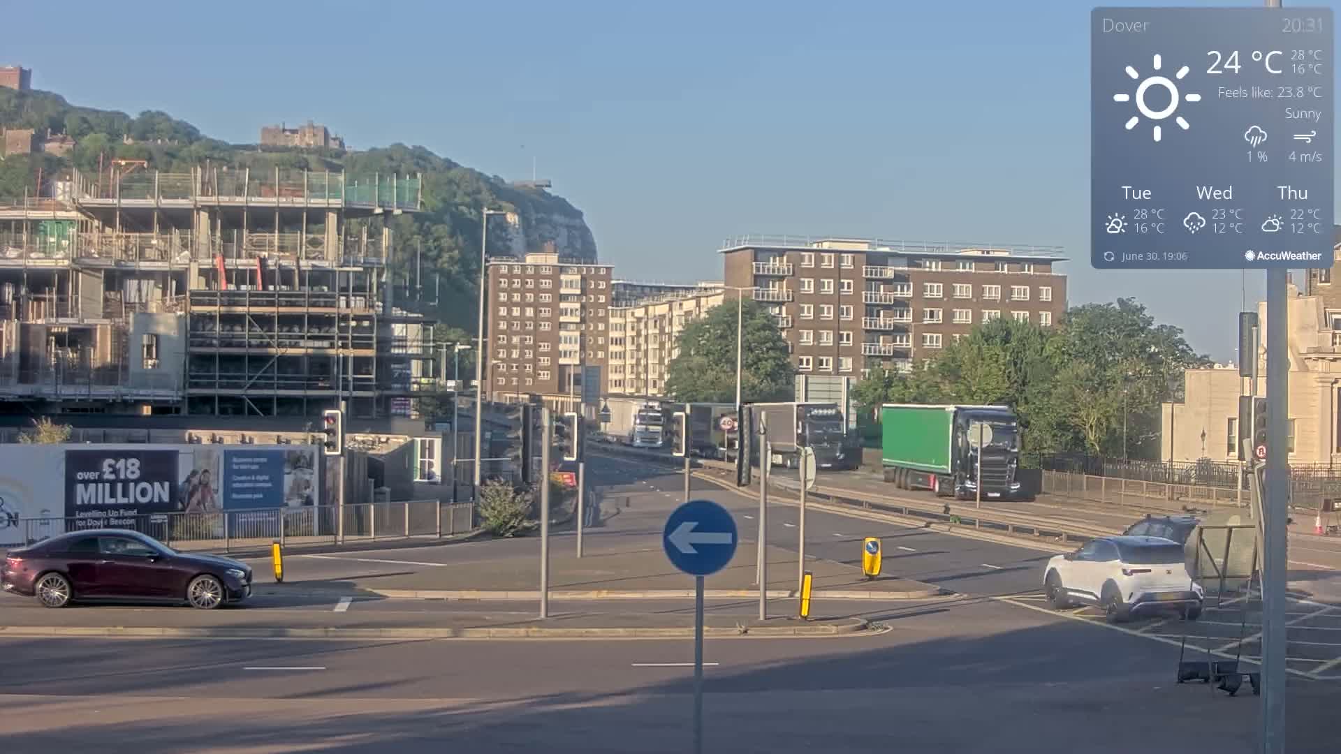 Dover Castle & A256 & A20 Junction Live Cam - Dover, Kent, South East, England, United Kingdom
