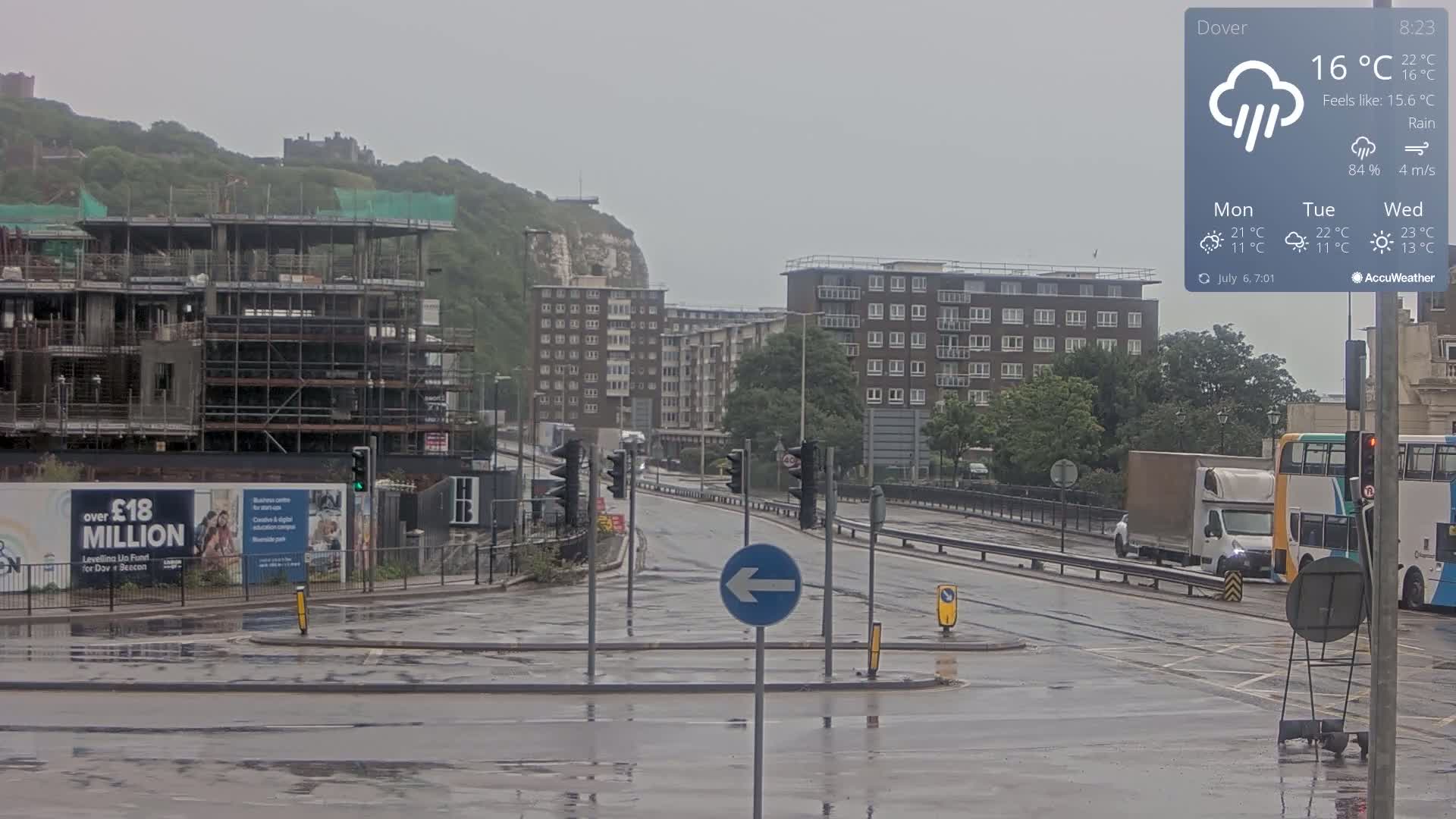 Dover Castle & A256 & A20 Junction Live Cam - Dover, Kent, South East, England, United Kingdom