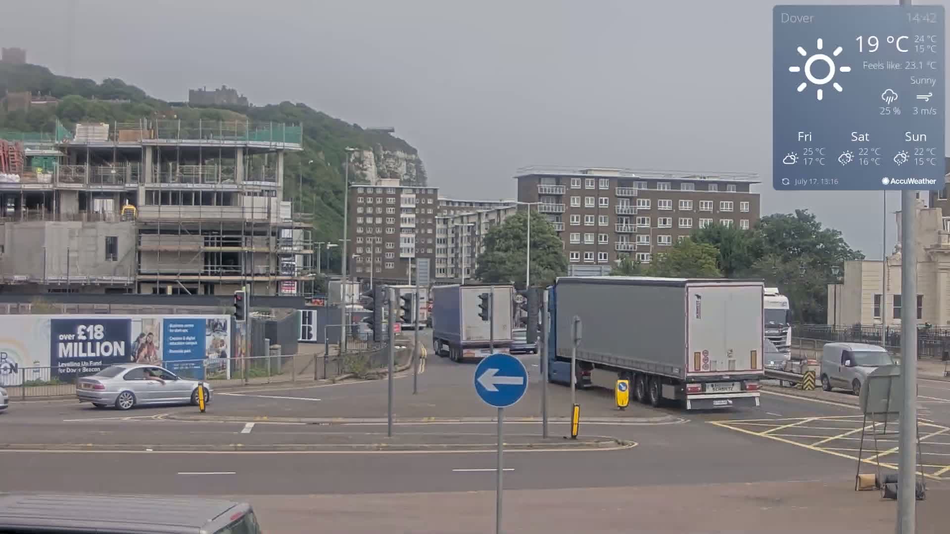 Dover Castle & A256 & A20 Junction Live Cam - Dover, Kent, South East, England, United Kingdom