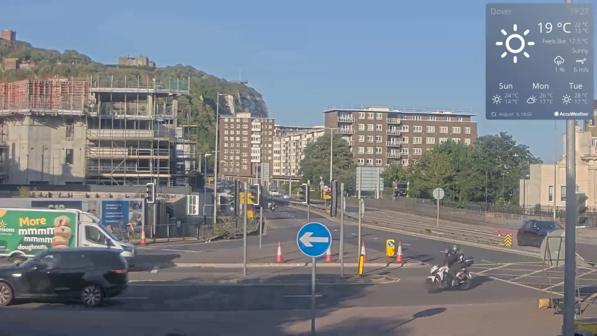 Dover Castle & A256 & A20 Junction Live Cam - Dover, Kent, South East, England, United Kingdom