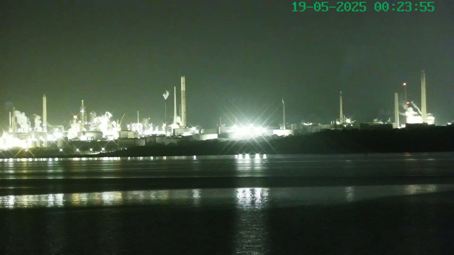Netley,  The Solent Water Shipspotting Live Cam - Borough of Eastleigh, Hampshire, South East, England, United Kingdom