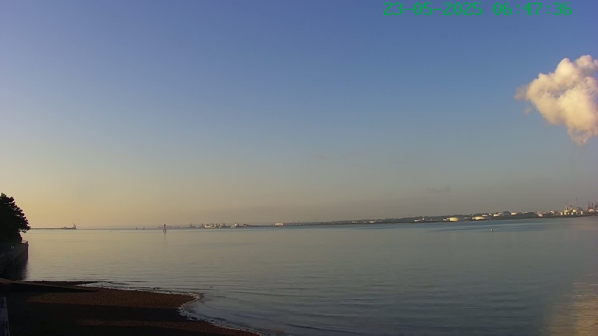 Netley,  The Solent Water Shipspotting Live Cam - Borough of Eastleigh, Hampshire, South East, England, United Kingdom