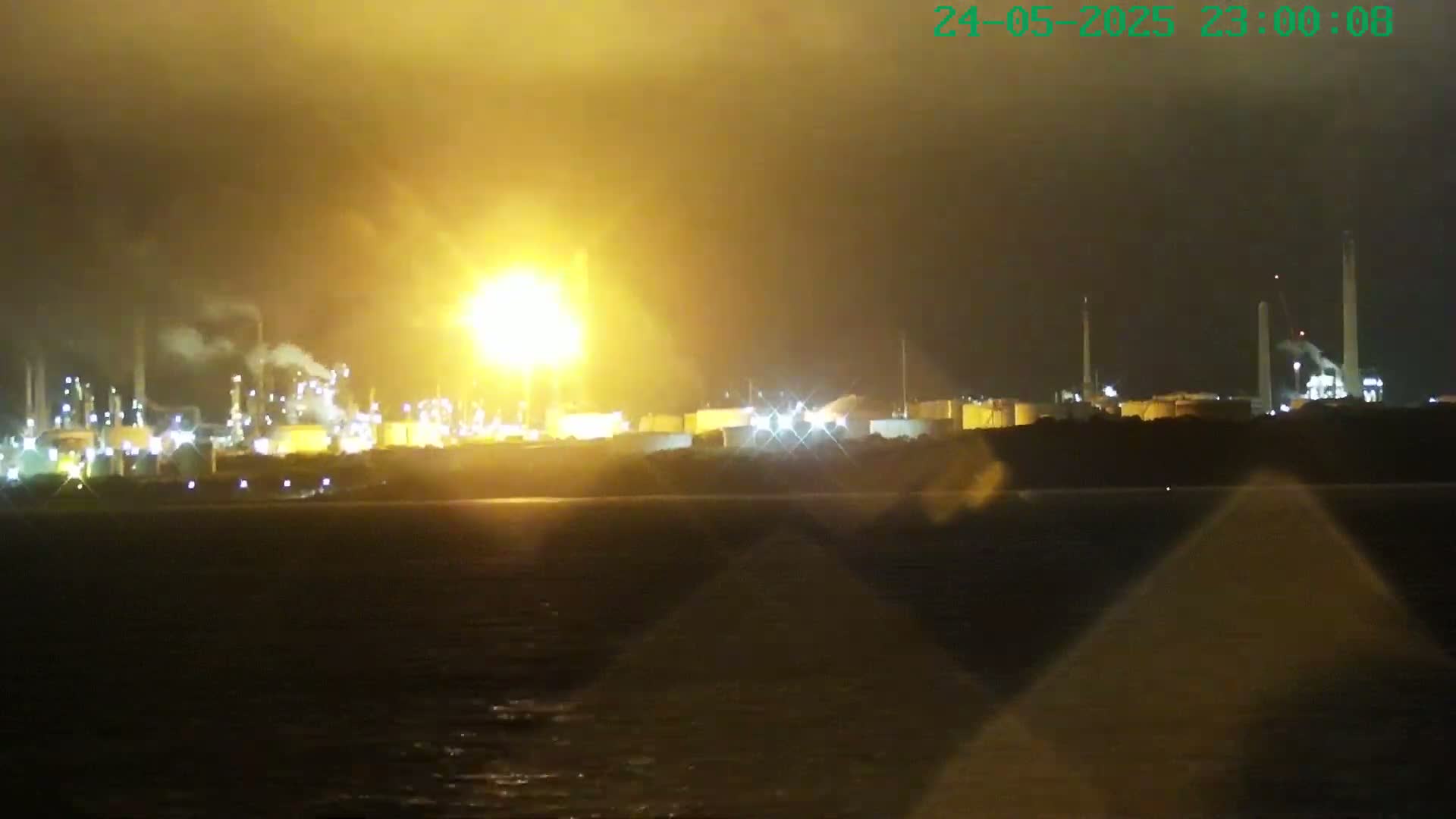 Netley,  The Solent Water Shipspotting Live Cam - Borough of Eastleigh, Hampshire, South East, England, United Kingdom