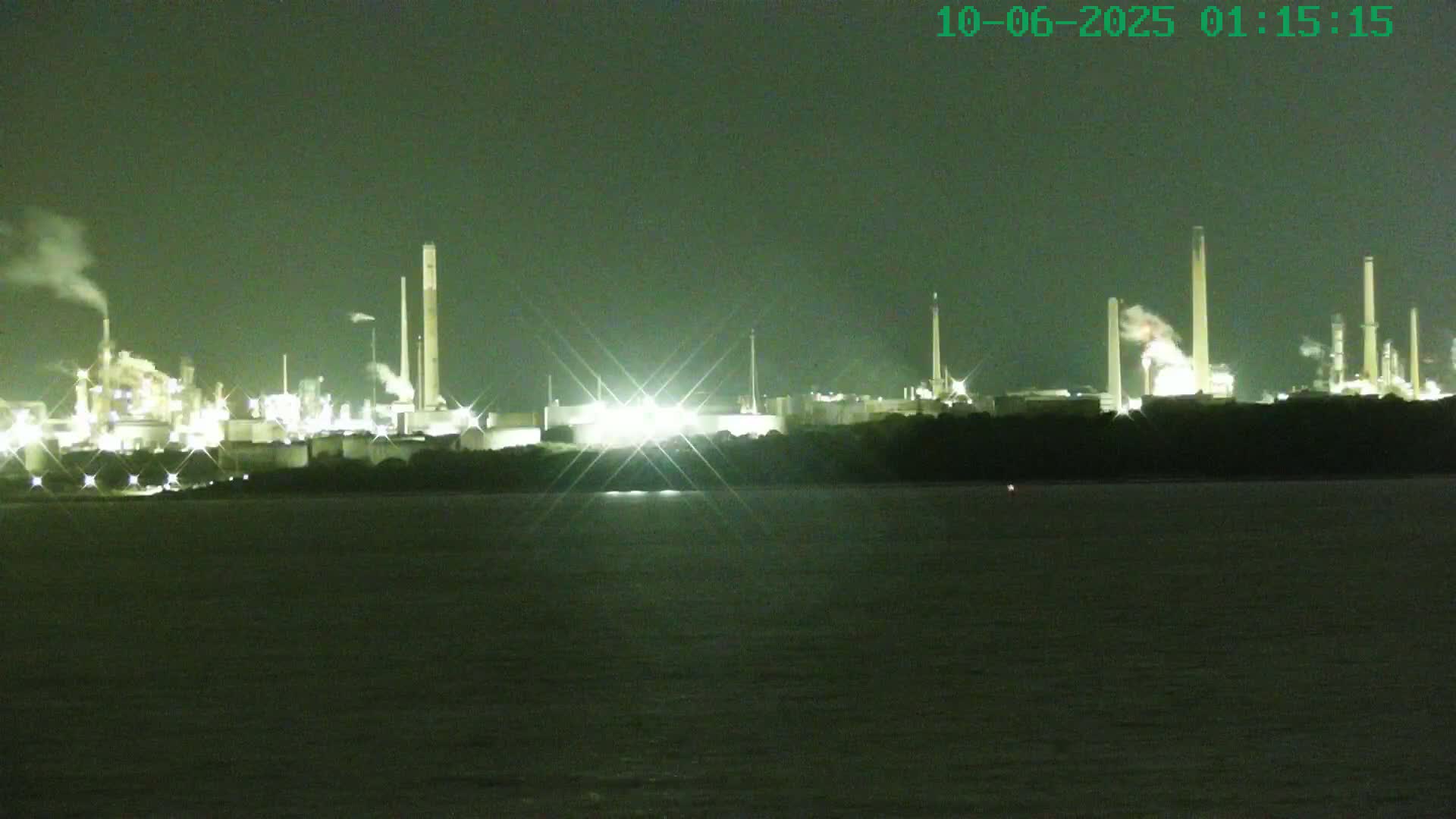 Netley,  The Solent Water Shipspotting Live Cam - Borough of Eastleigh, Hampshire, South East, England, United Kingdom