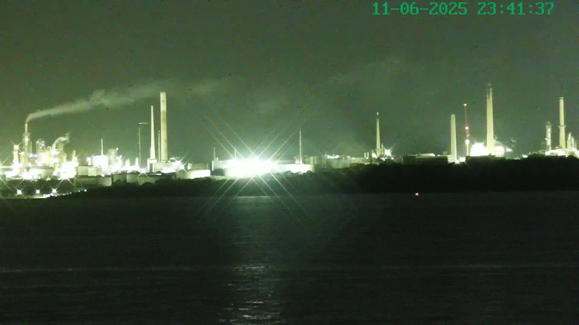 Netley,  The Solent Water Shipspotting Live Cam - Borough of Eastleigh, Hampshire, South East, England, United Kingdom
