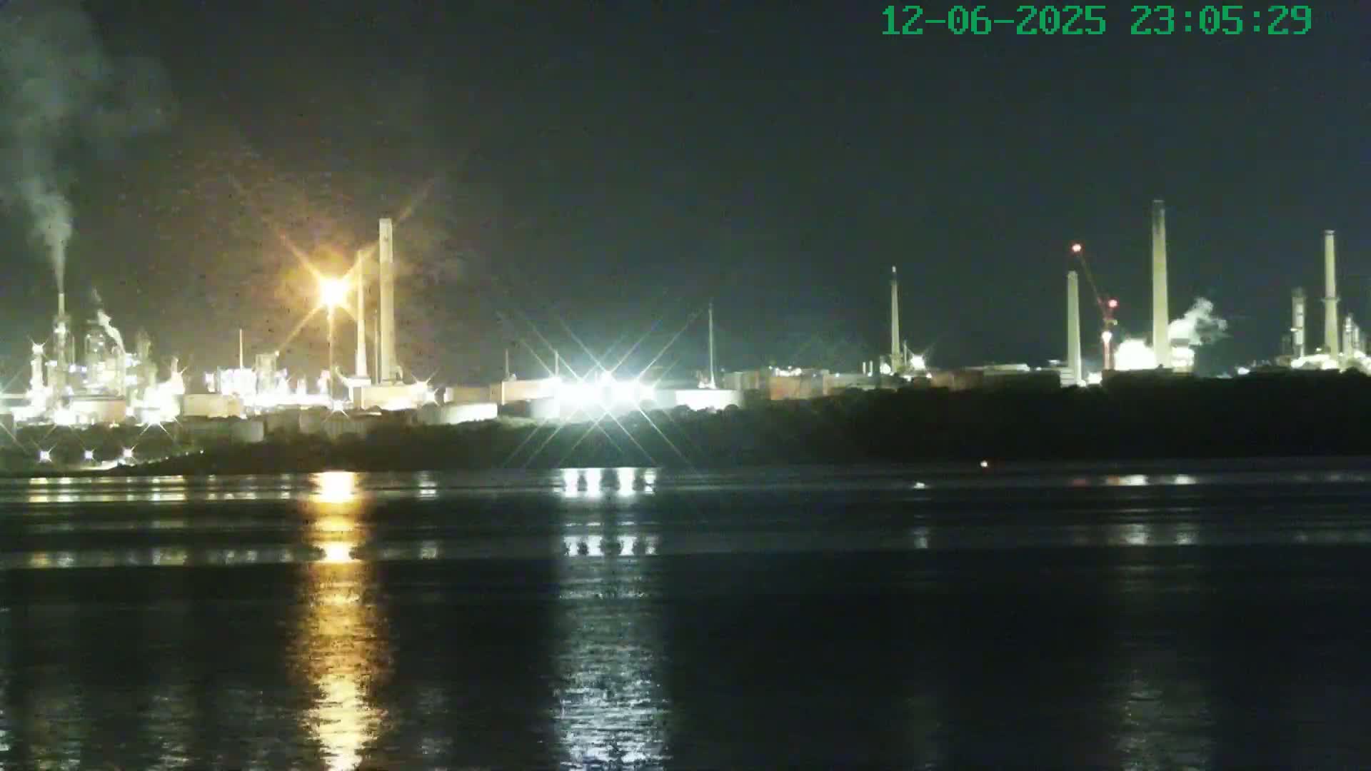 Netley,  The Solent Water Shipspotting Live Cam - Borough of Eastleigh, Hampshire, South East, England, United Kingdom