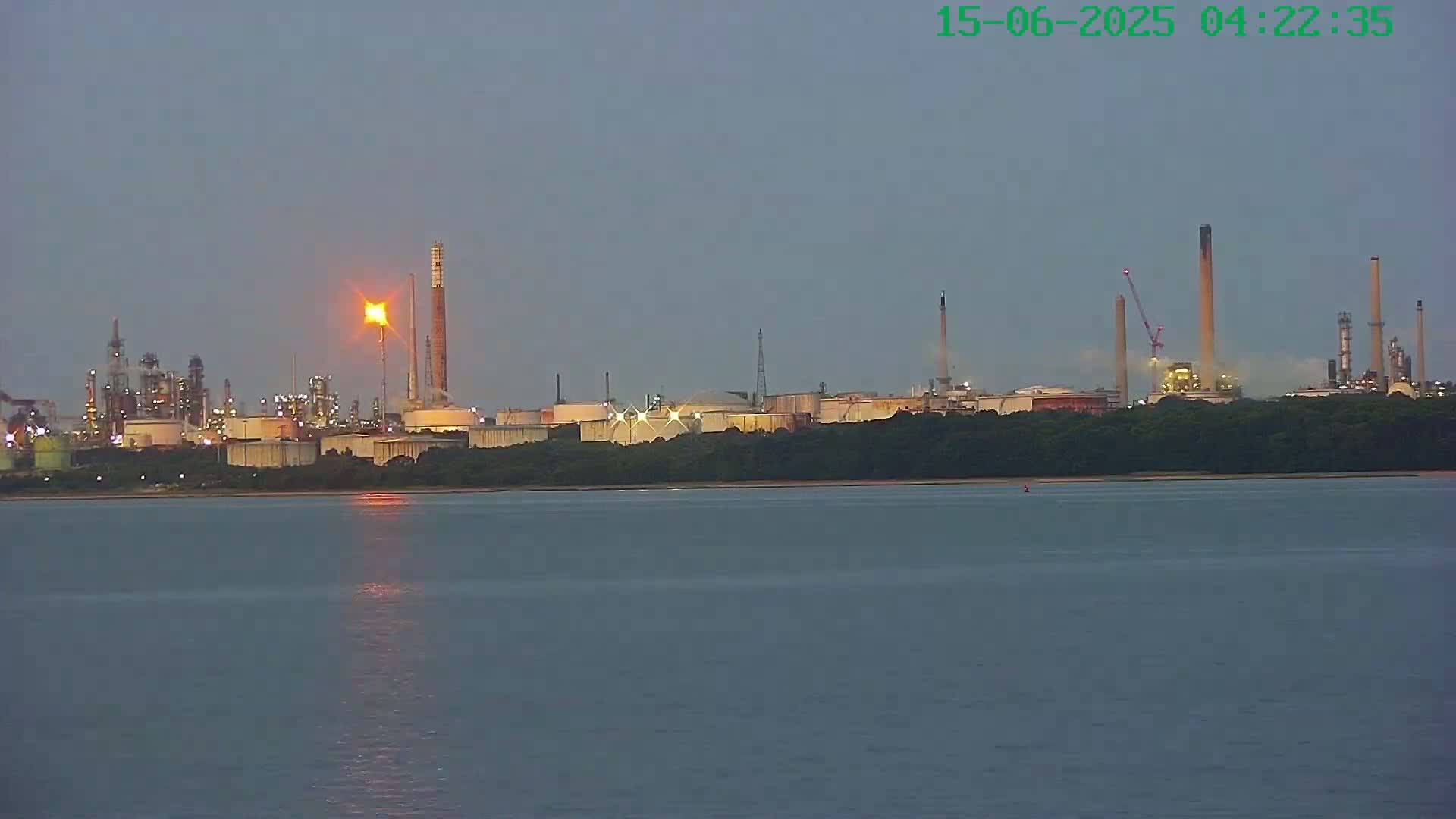 Netley,  The Solent Water Shipspotting Live Cam - Borough of Eastleigh, Hampshire, South East, England, United Kingdom