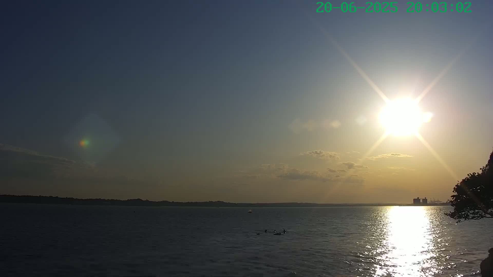 Netley,  The Solent Water Shipspotting Live Cam - Borough of Eastleigh, Hampshire, South East, England, United Kingdom