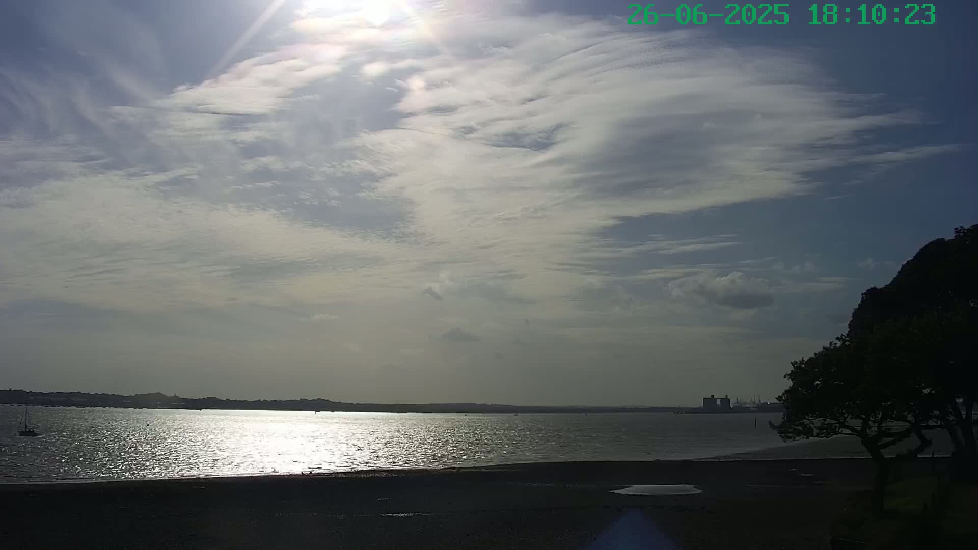 Netley,  The Solent Water Shipspotting Live Cam - Borough of Eastleigh, Hampshire, South East, England, United Kingdom