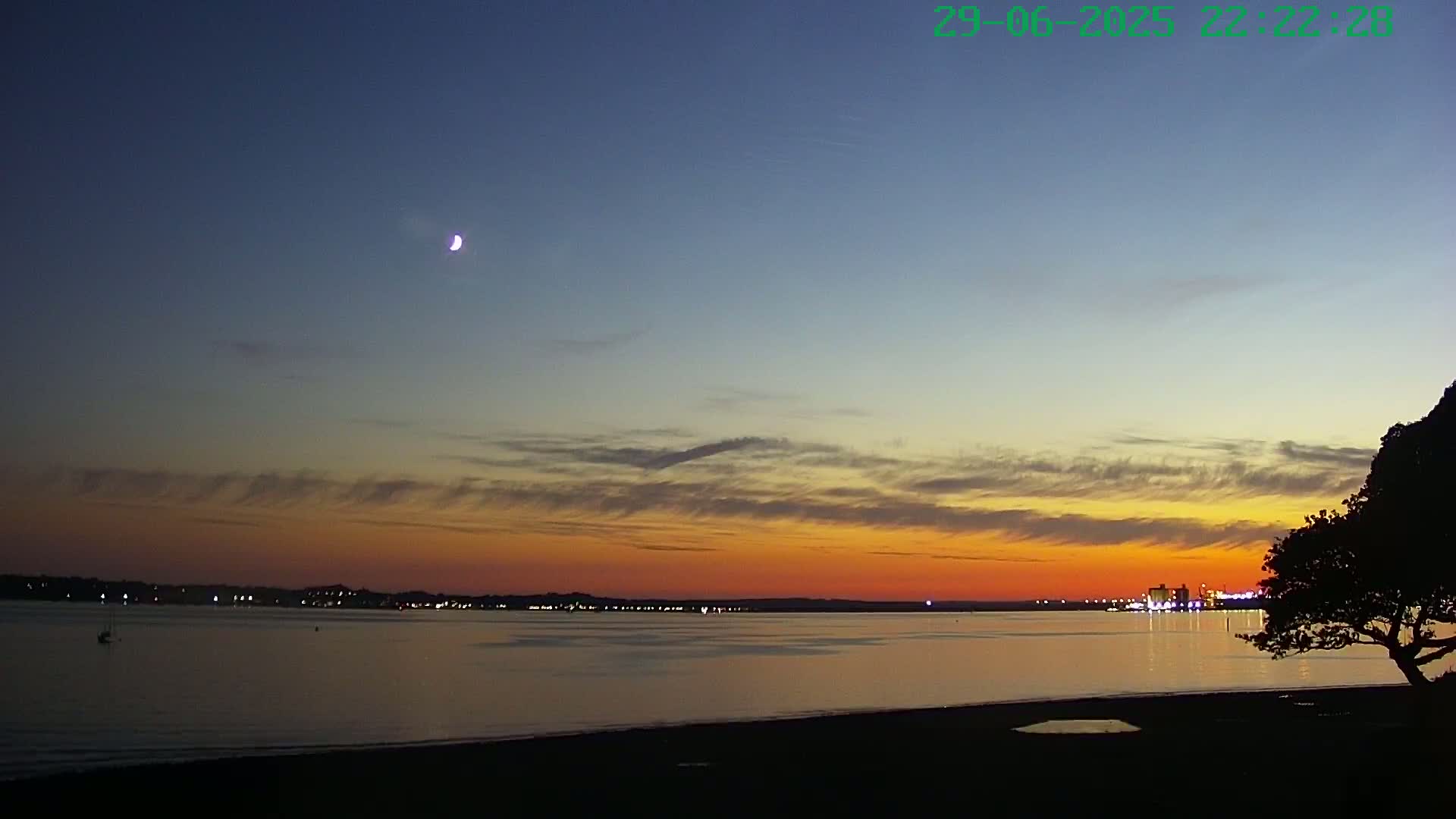 Netley,  The Solent Water Shipspotting Live Cam - Borough of Eastleigh, Hampshire, South East, England, United Kingdom
