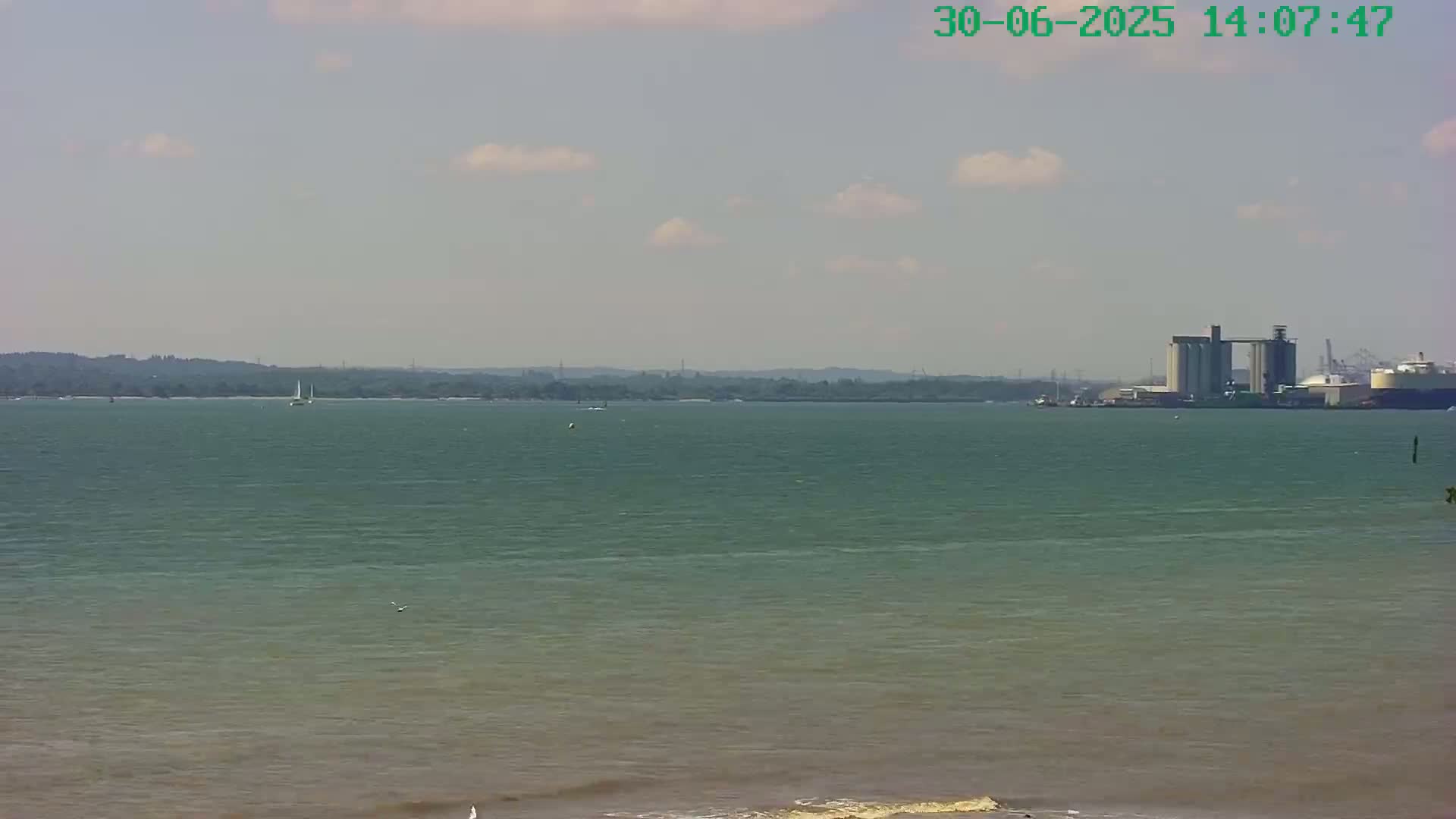 Netley,  The Solent Water Shipspotting Live Cam - Borough of Eastleigh, Hampshire, South East, England, United Kingdom