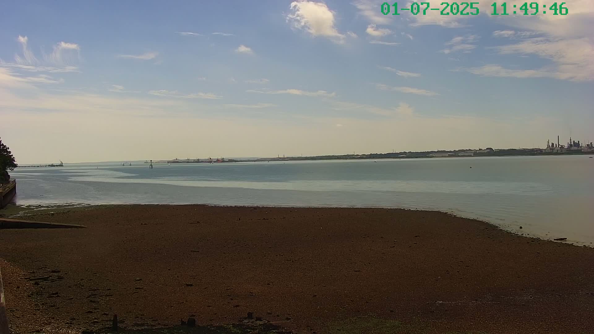 Netley,  The Solent Water Shipspotting Live Cam - Borough of Eastleigh, Hampshire, South East, England, United Kingdom
