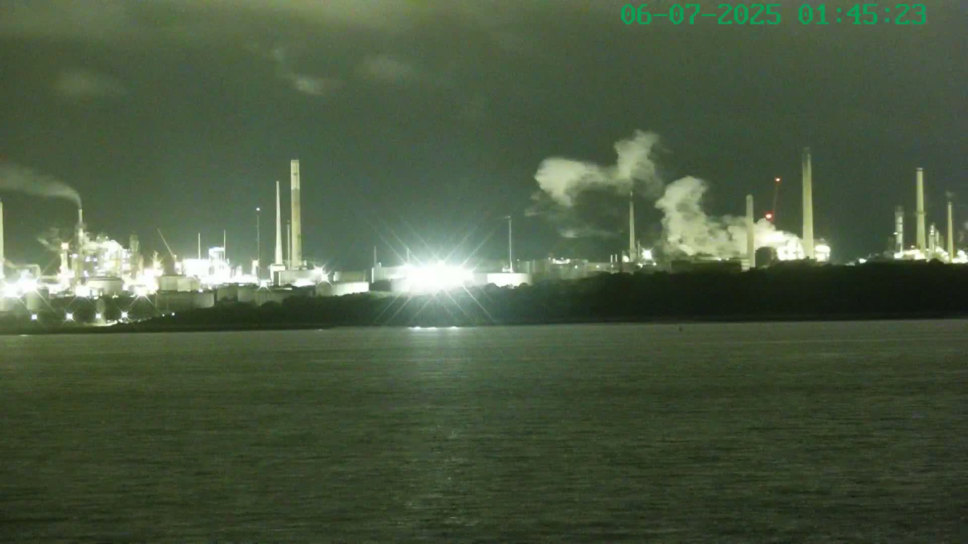 Netley,  The Solent Water Shipspotting Live Cam - Borough of Eastleigh, Hampshire, South East, England, United Kingdom