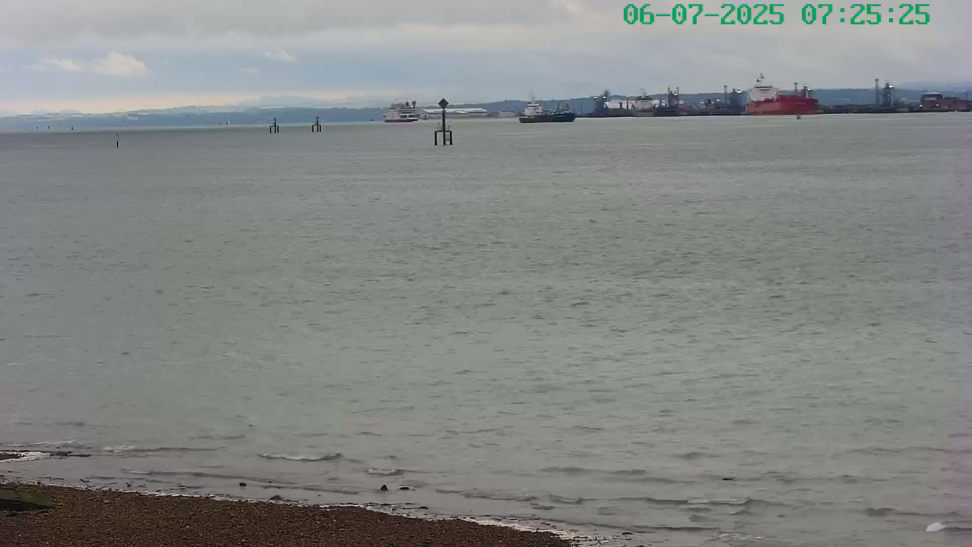 Netley,  The Solent Water Shipspotting Live Cam - Borough of Eastleigh, Hampshire, South East, England, United Kingdom