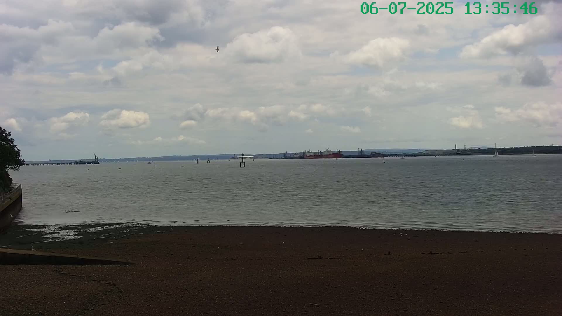 Netley,  The Solent Water Shipspotting Live Cam - Borough of Eastleigh, Hampshire, South East, England, United Kingdom