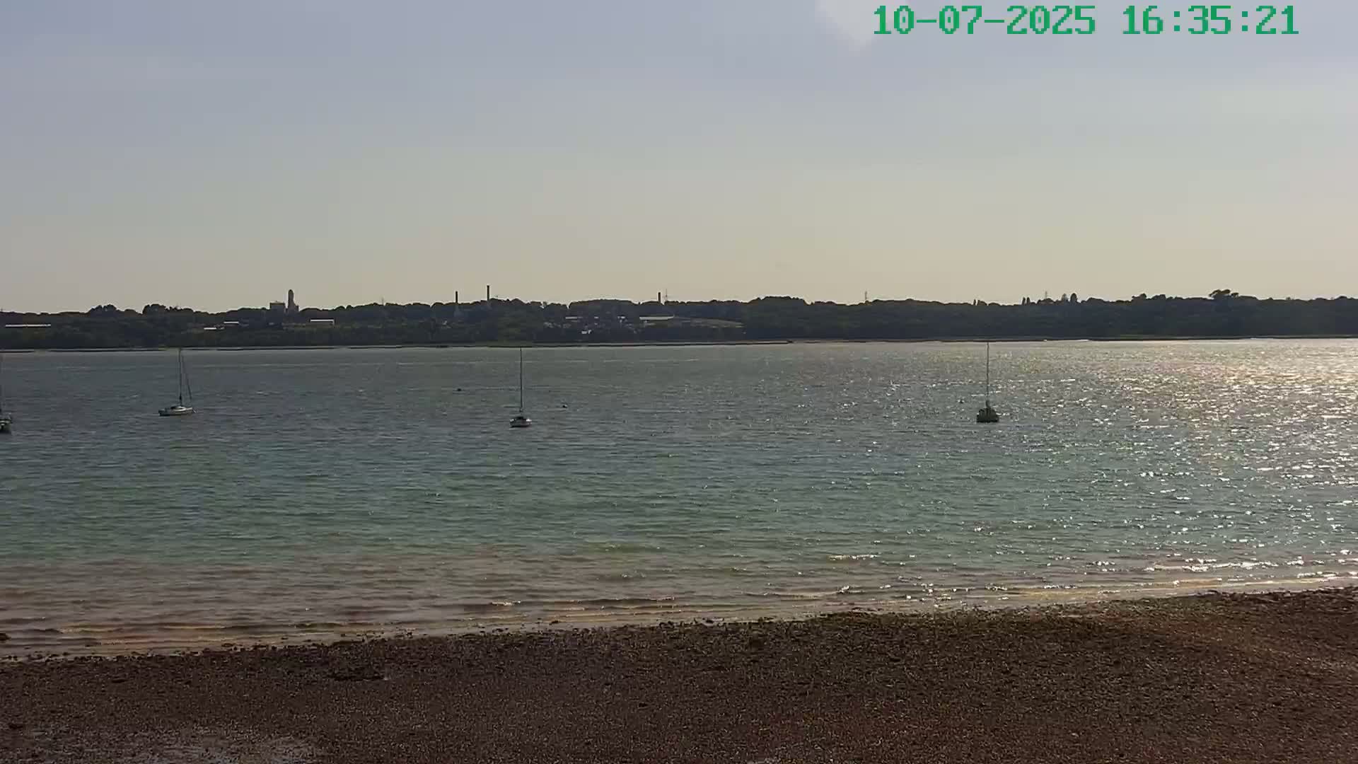Netley,  The Solent Water Shipspotting Live Cam - Borough of Eastleigh, Hampshire, South East, England, United Kingdom