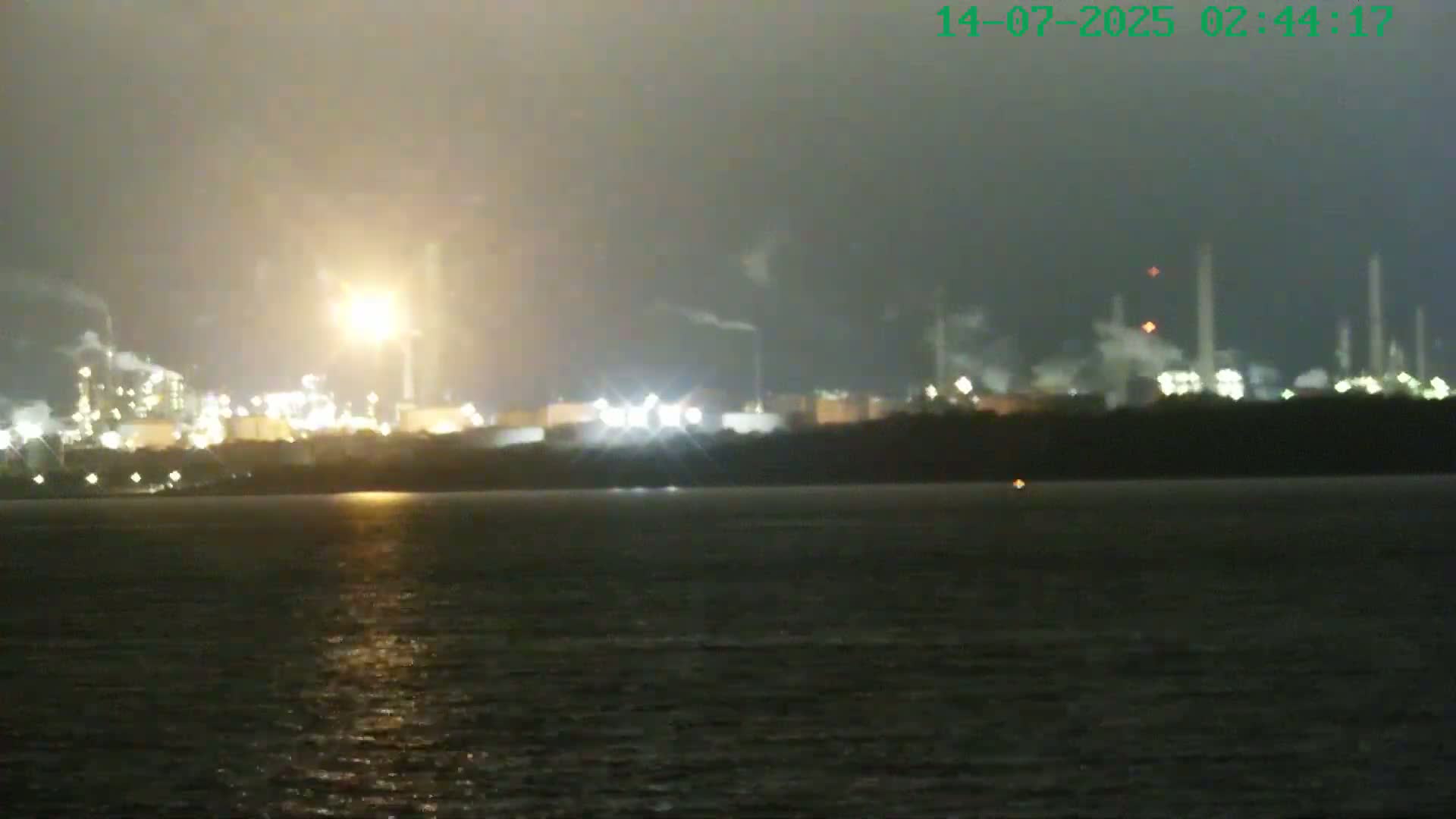 Netley,  The Solent Water Shipspotting Live Cam - Borough of Eastleigh, Hampshire, South East, England, United Kingdom