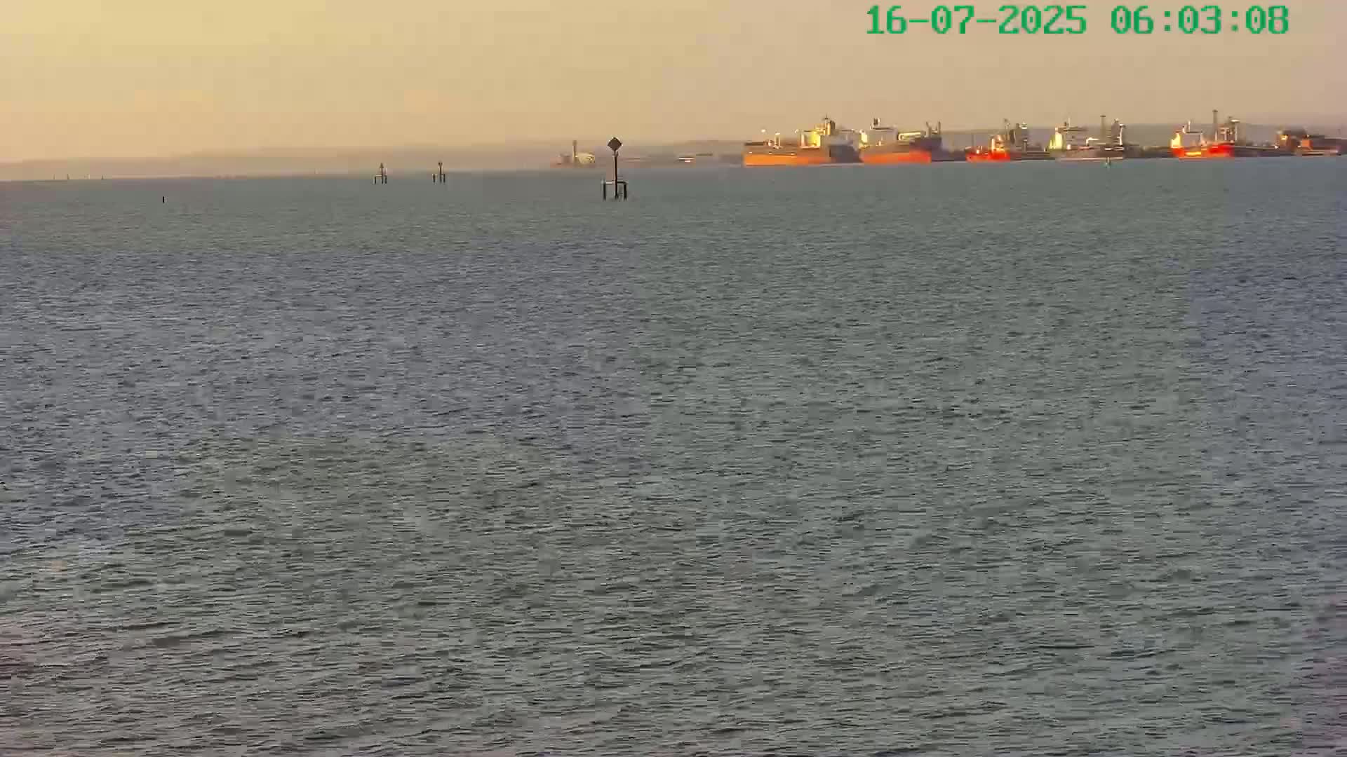 Netley,  The Solent Water Shipspotting Live Cam - Borough of Eastleigh, Hampshire, South East, England, United Kingdom