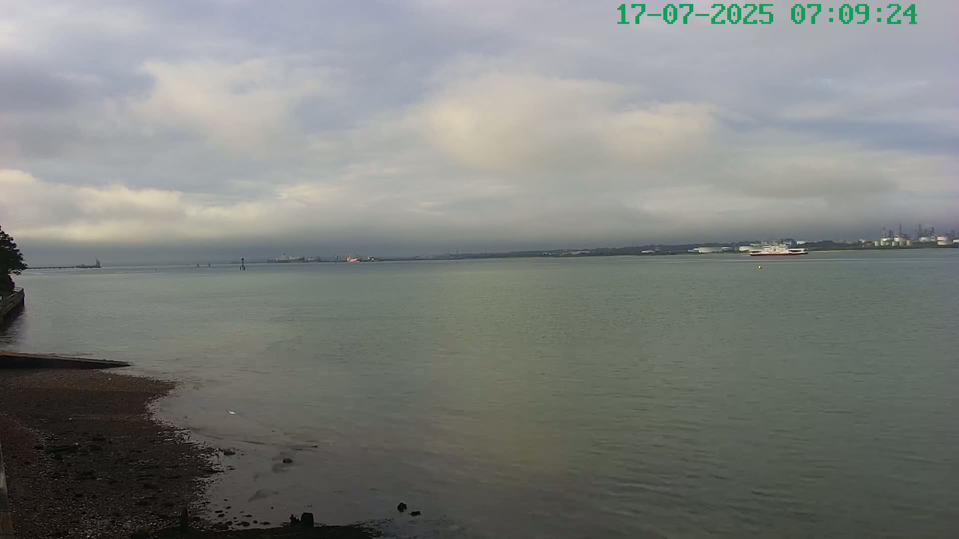 Netley,  The Solent Water Shipspotting Live Cam - Borough of Eastleigh, Hampshire, South East, England, United Kingdom