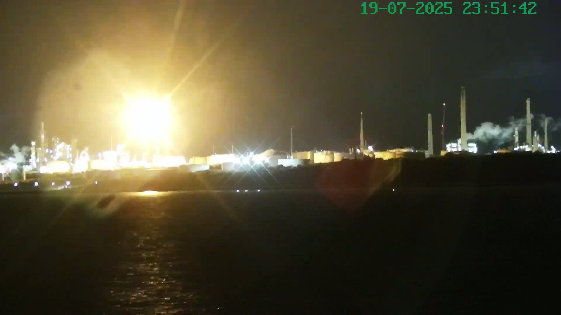 Netley,  The Solent Water Shipspotting Live Cam - Borough of Eastleigh, Hampshire, South East, England, United Kingdom