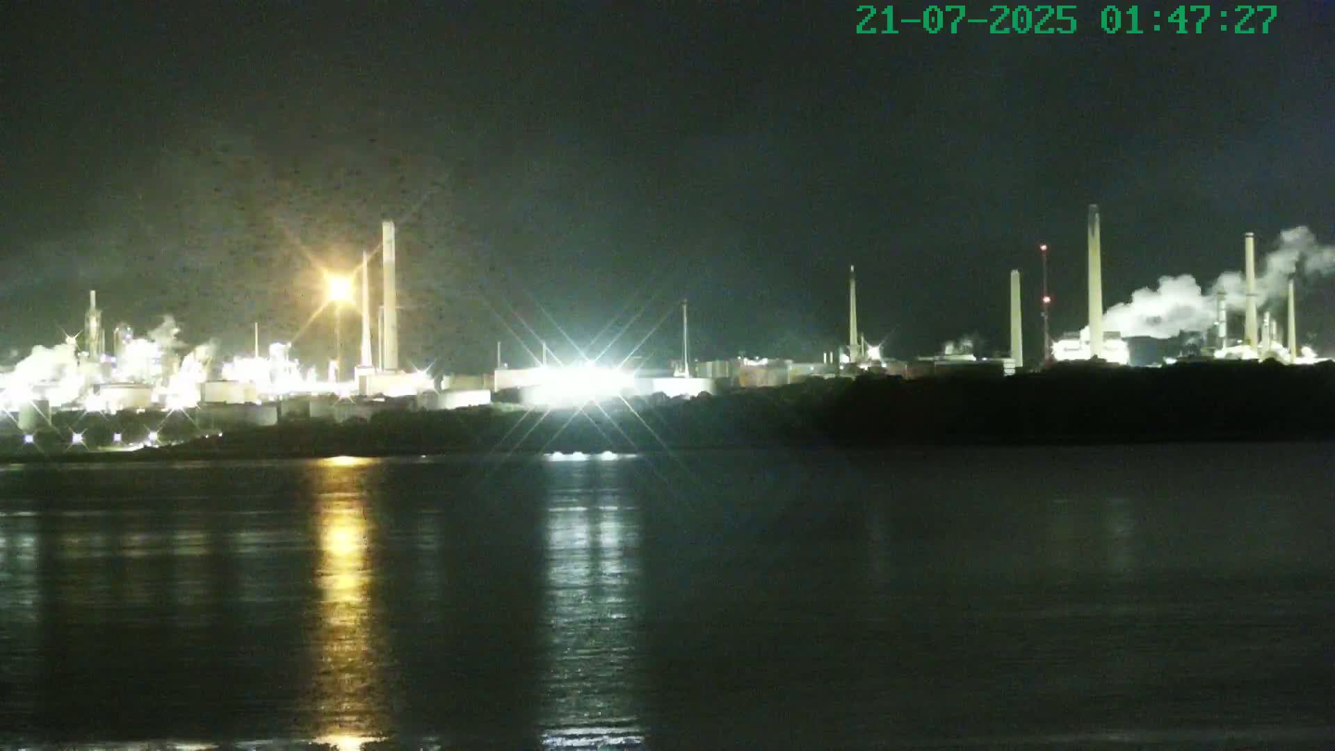 Netley,  The Solent Water Shipspotting Live Cam - Borough of Eastleigh, Hampshire, South East, England, United Kingdom