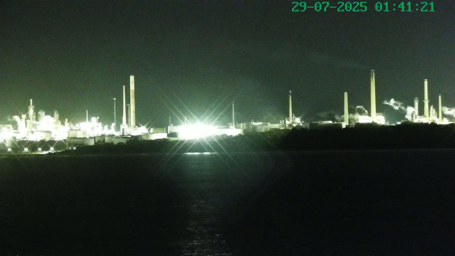 Netley,  The Solent Water Shipspotting Live Cam - Borough of Eastleigh, Hampshire, South East, England, United Kingdom