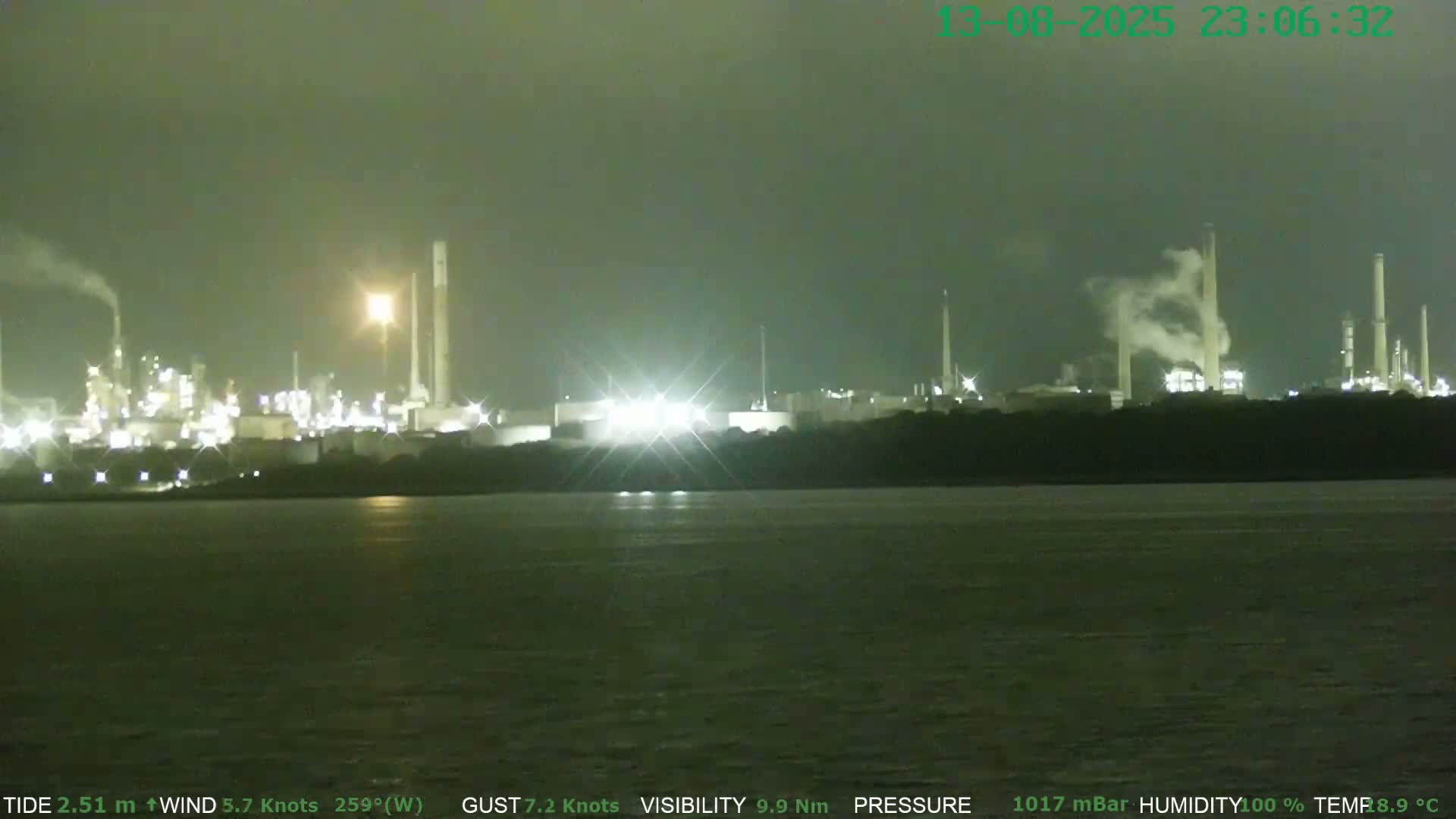 Netley,  The Solent Water Shipspotting Live Cam - Borough of Eastleigh, Hampshire, South East, England, United Kingdom
