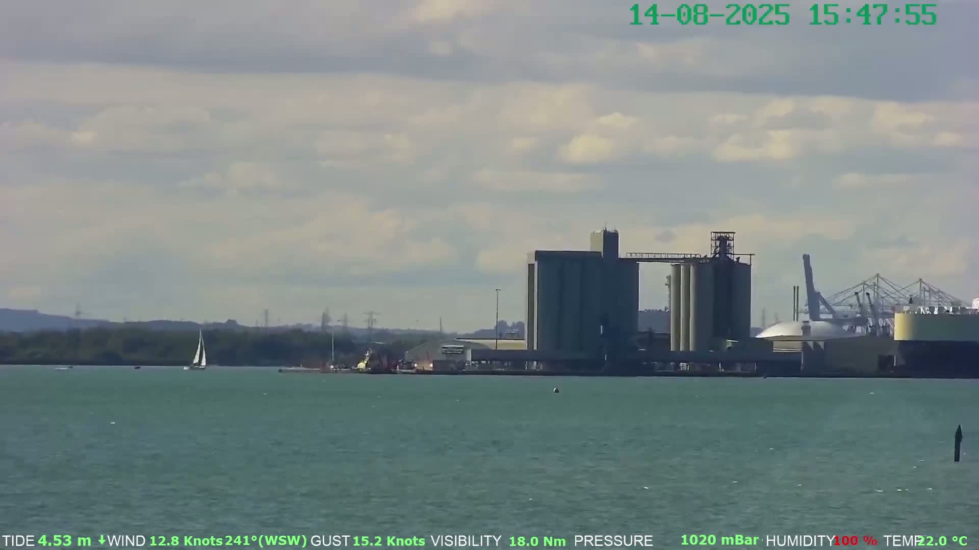 Netley,  The Solent Water Shipspotting Live Cam - Borough of Eastleigh, Hampshire, South East, England, United Kingdom