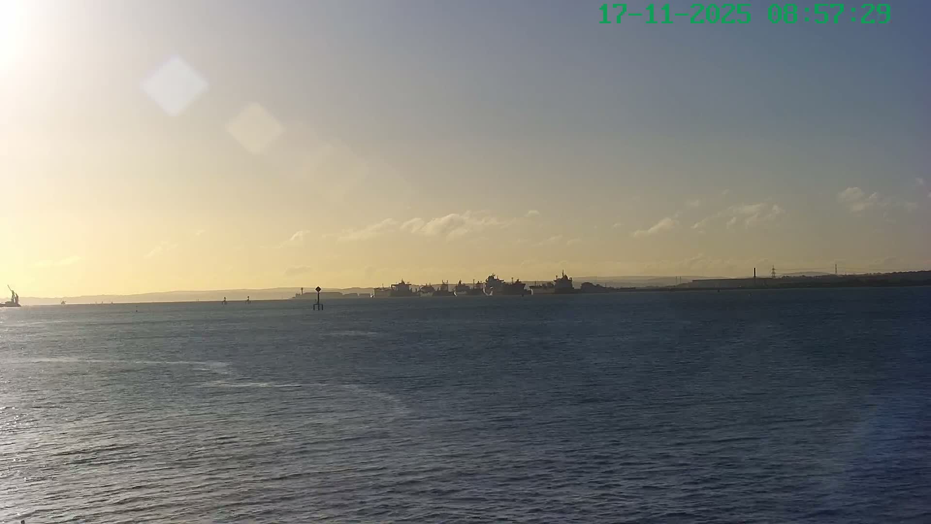 Netley,  The Solent Water Shipspotting Live Cam - Borough of Eastleigh, Hampshire, South East, England, United Kingdom