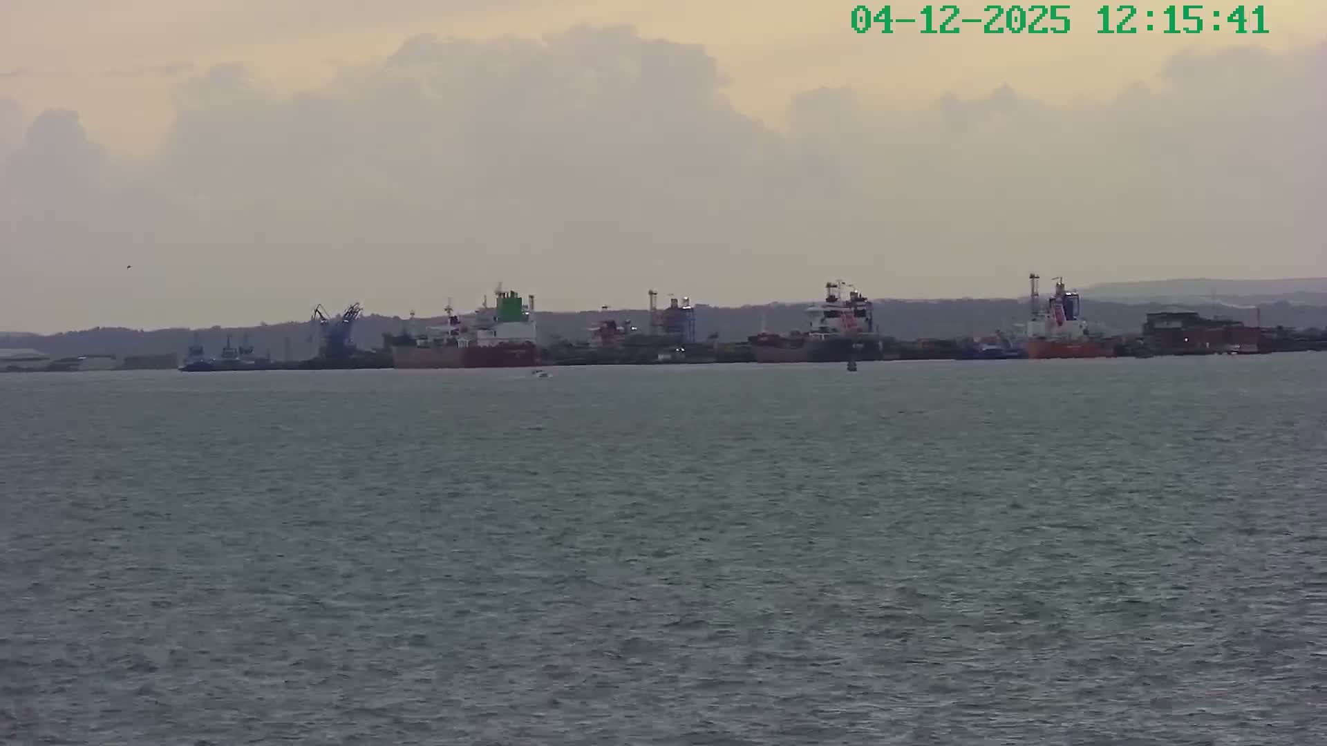 Netley,  The Solent Water Shipspotting Live Cam - Borough of Eastleigh, Hampshire, South East, England, United Kingdom