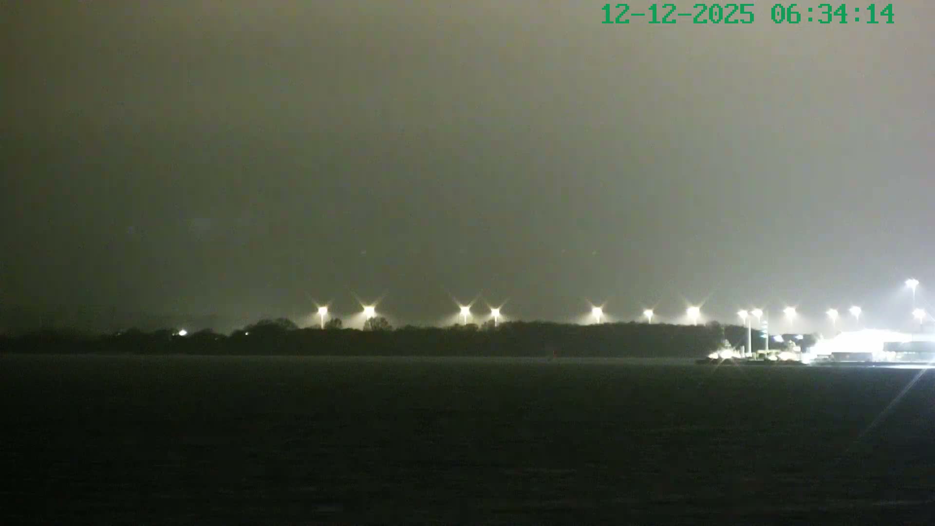 Netley,  The Solent Water Shipspotting Live Cam - Borough of Eastleigh, Hampshire, South East, England, United Kingdom