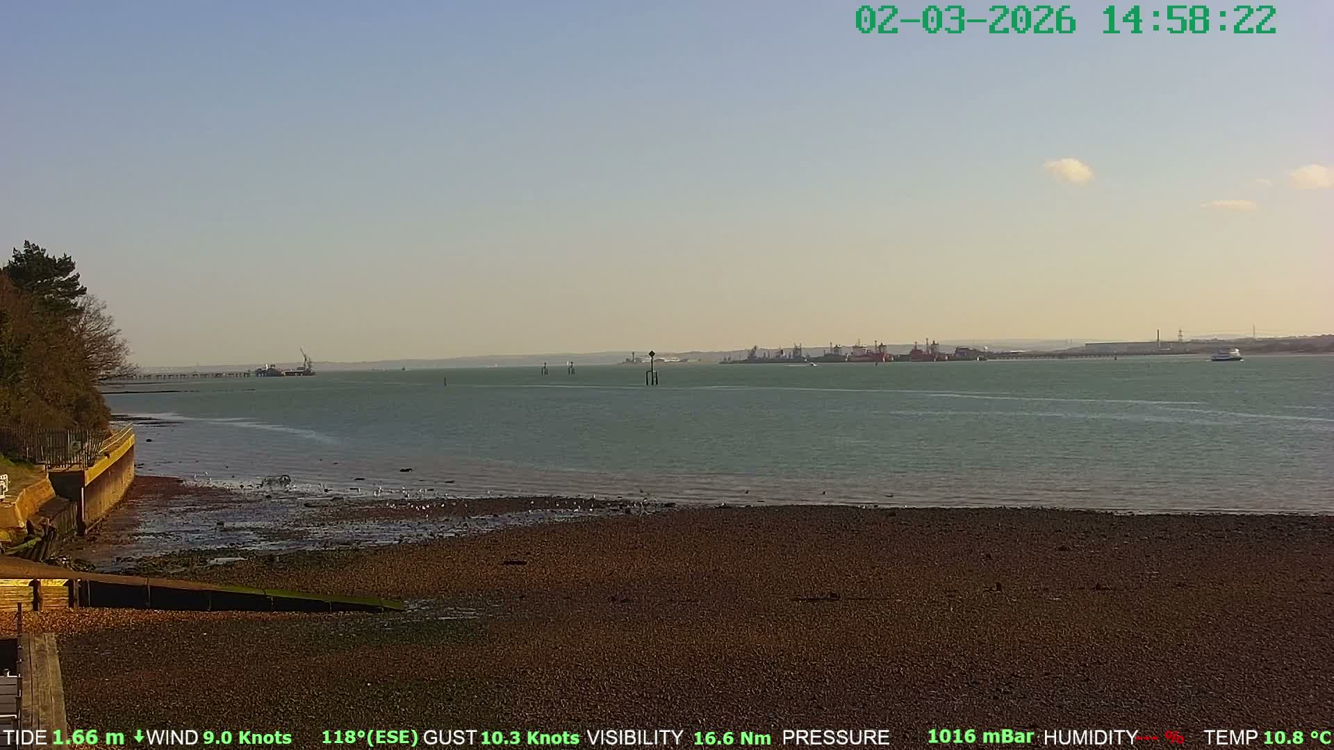 Netley,  The Solent Water Shipspotting Live Cam - Borough of Eastleigh, Hampshire, South East, England, United Kingdom