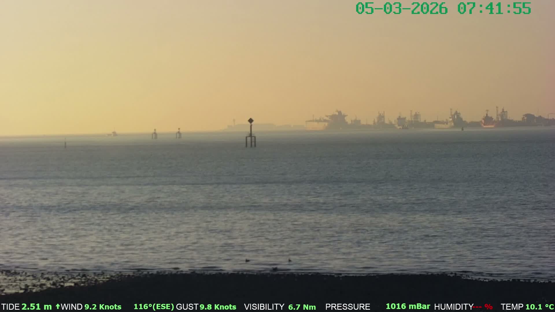 Netley,  The Solent Water Shipspotting Live Cam - Borough of Eastleigh, Hampshire, South East, England, United Kingdom