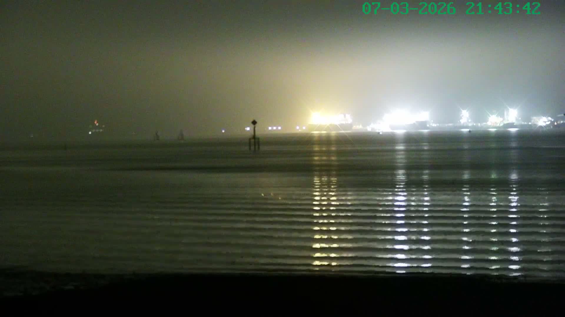 Netley,  The Solent Water Shipspotting Live Cam - Borough of Eastleigh, Hampshire, South East, England, United Kingdom