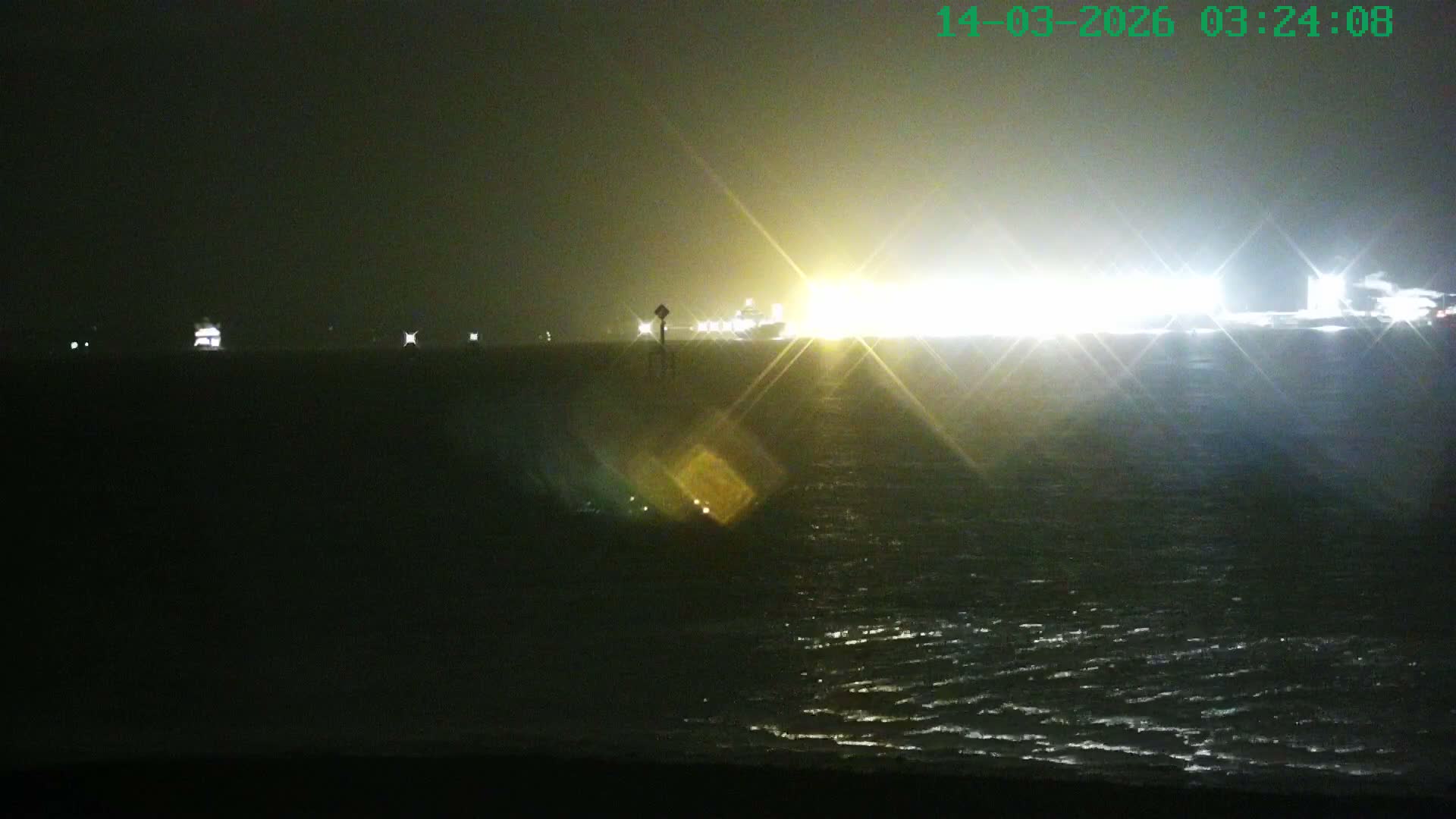 Netley,  The Solent Water Shipspotting Live Cam - Borough of Eastleigh, Hampshire, South East, England, United Kingdom