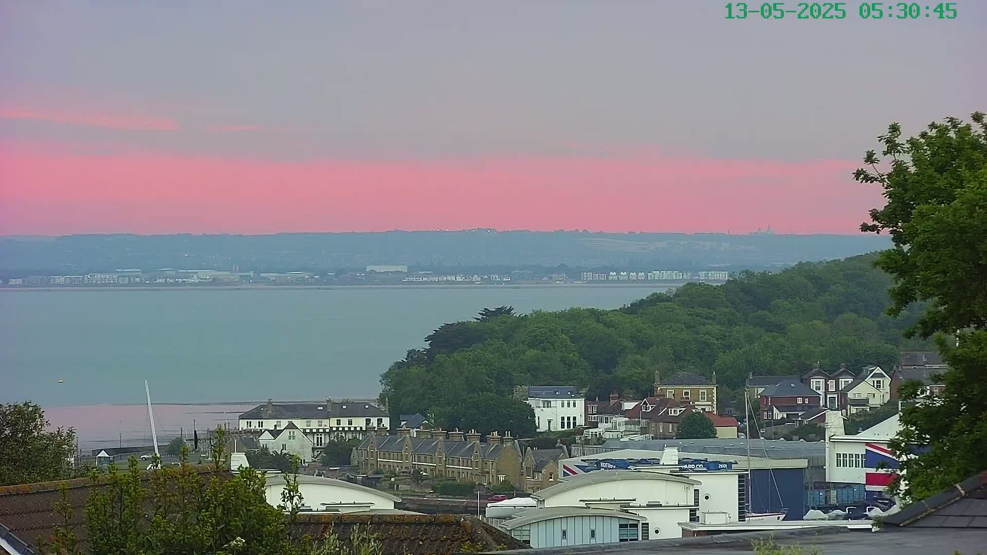 Cowes, The Solent Water Shipspotting Live Cam - Isle of Wight, South East, England, United Kingdom