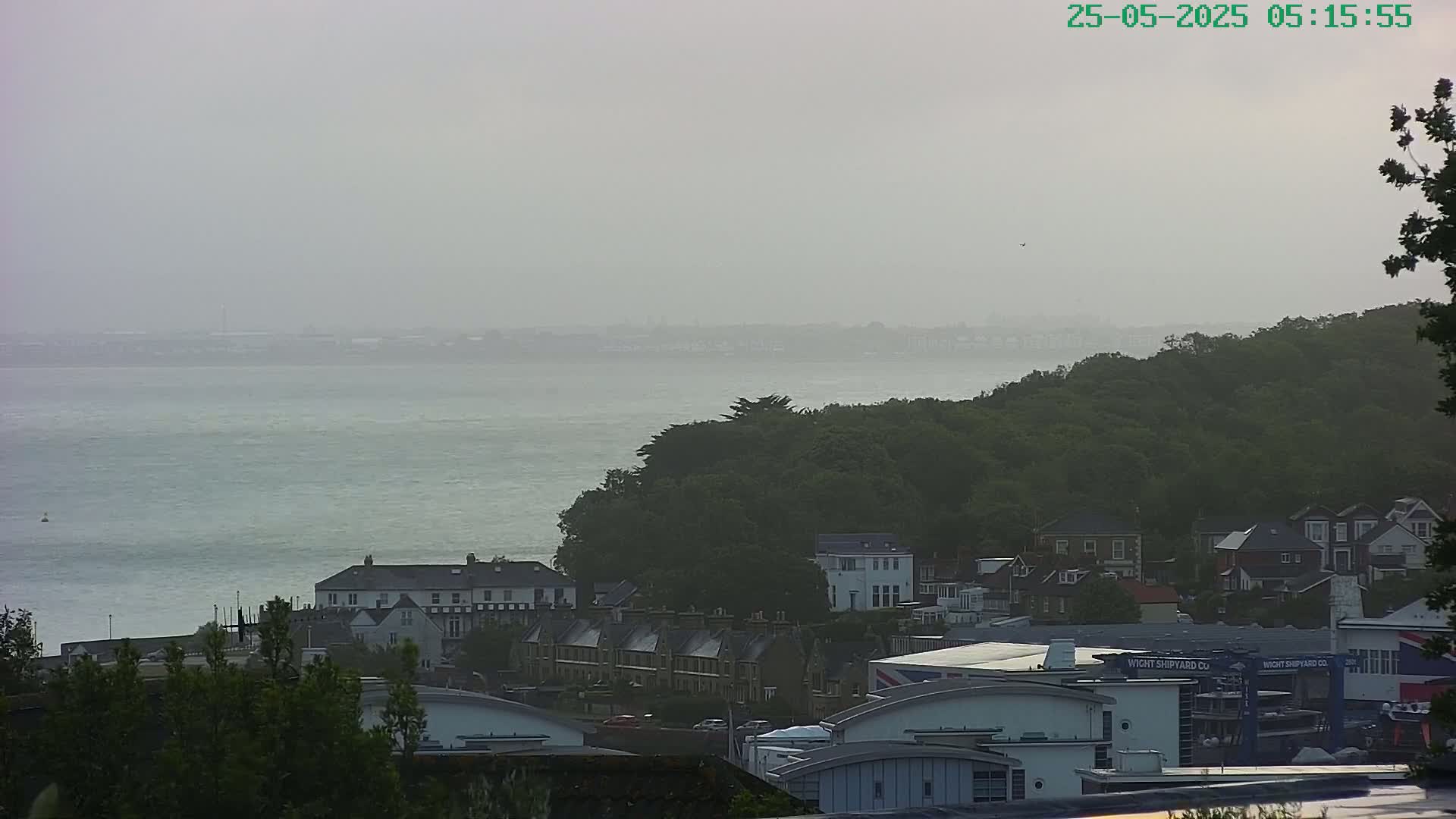 Cowes, The Solent Water Shipspotting Live Cam - Isle of Wight, South East, England, United Kingdom