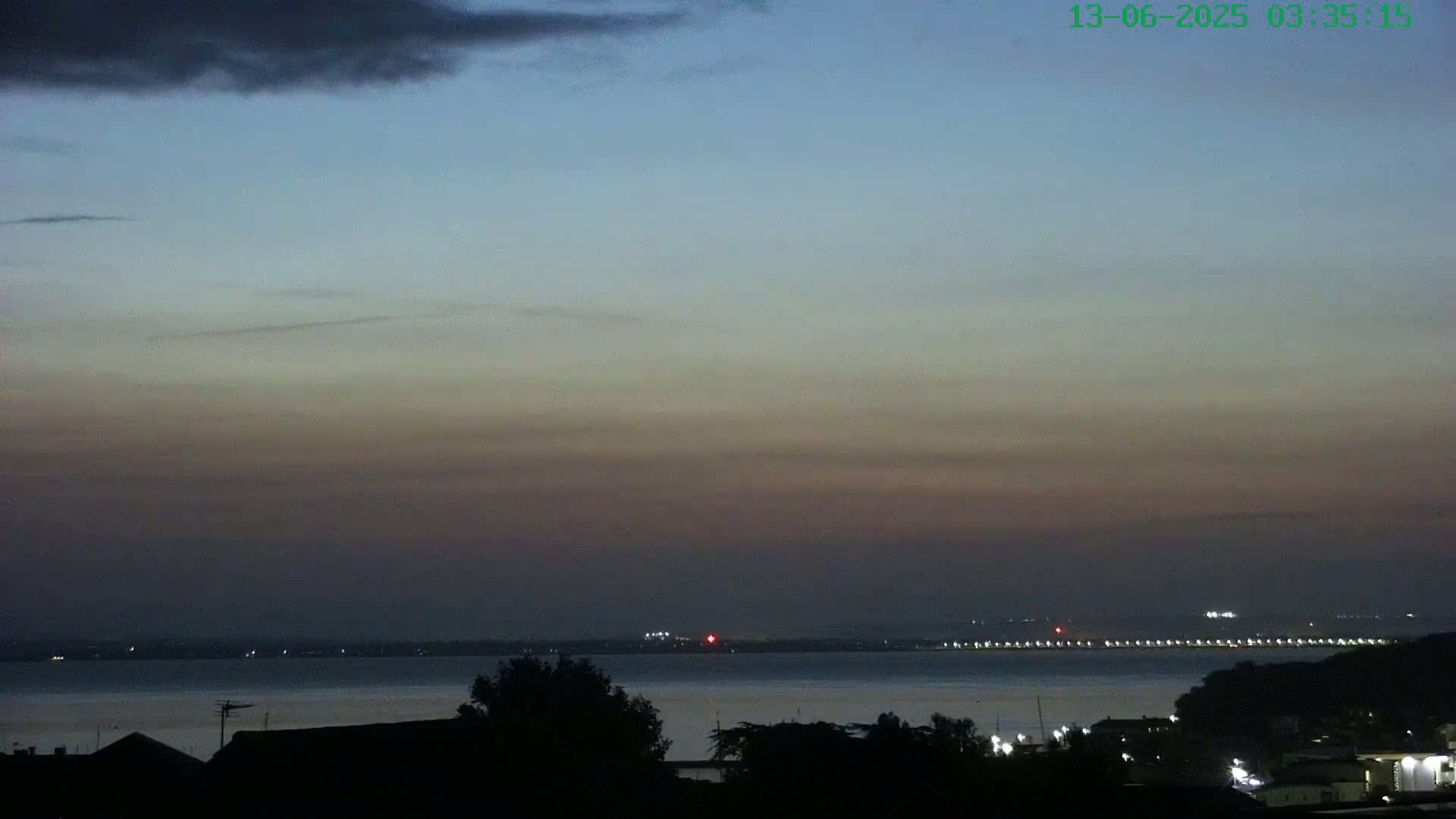 Cowes, The Solent Water Shipspotting Live Cam - Isle of Wight, South East, England, United Kingdom