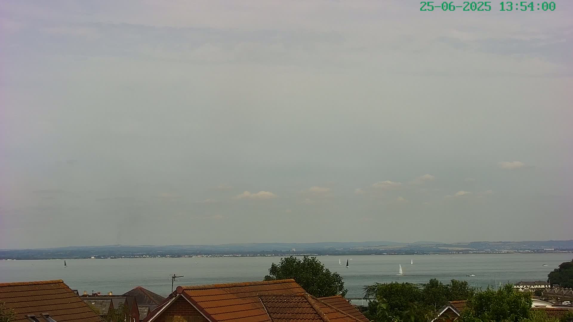 Cowes, The Solent Water Shipspotting Live Cam - Isle of Wight, South East, England, United Kingdom