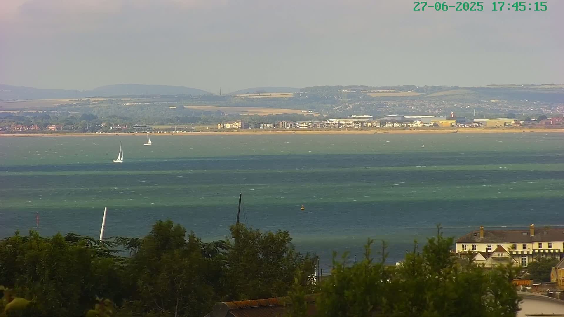 Cowes, The Solent Water Shipspotting Live Cam - Isle of Wight, South East, England, United Kingdom