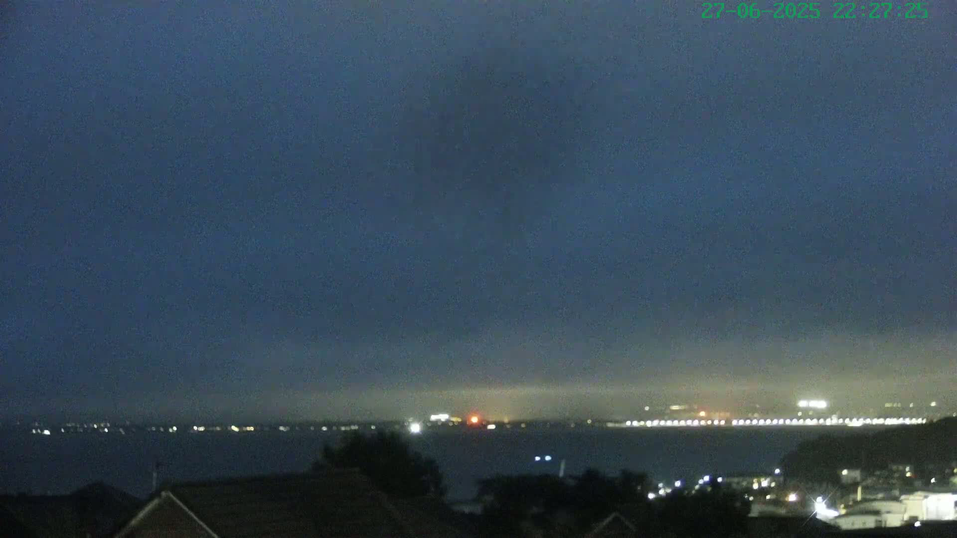 Cowes, The Solent Water Shipspotting Live Cam - Isle of Wight, South East, England, United Kingdom