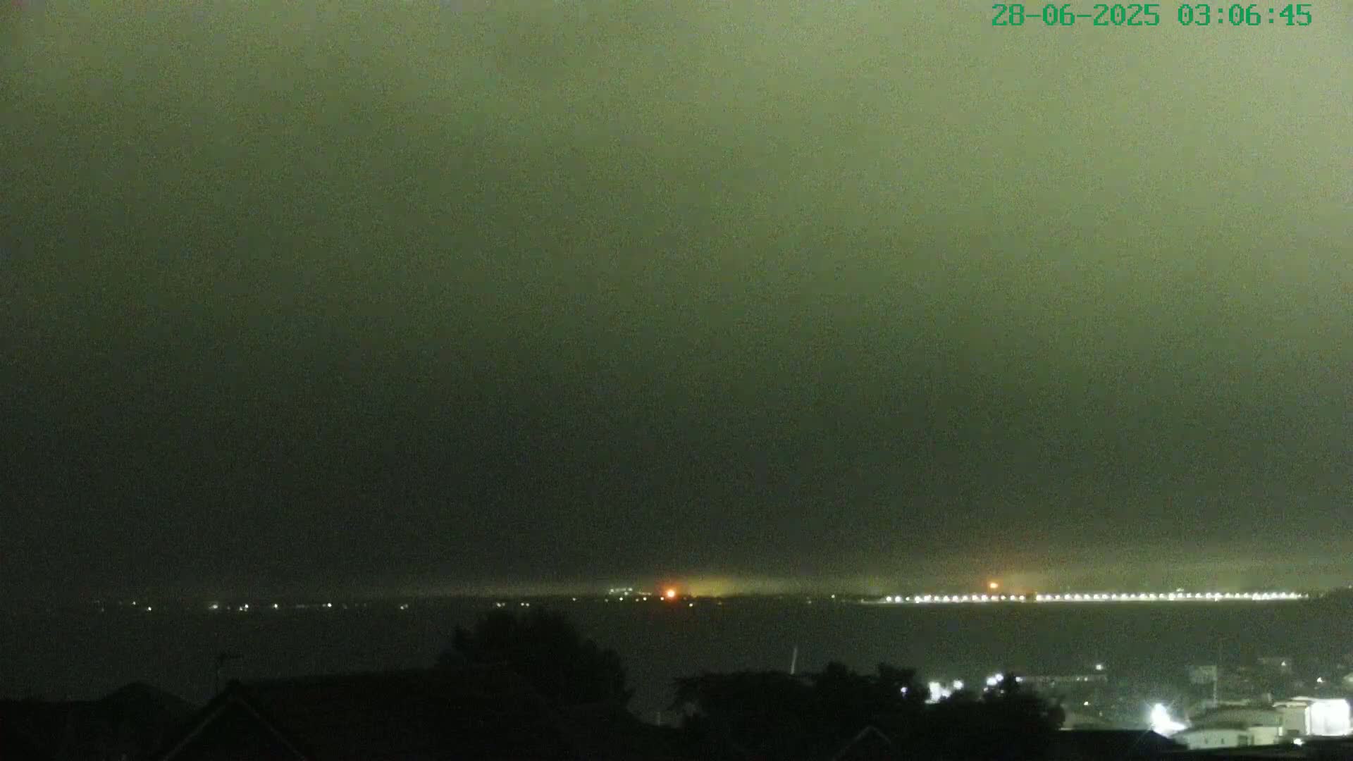 Cowes, The Solent Water Shipspotting Live Cam - Isle of Wight, South East, England, United Kingdom