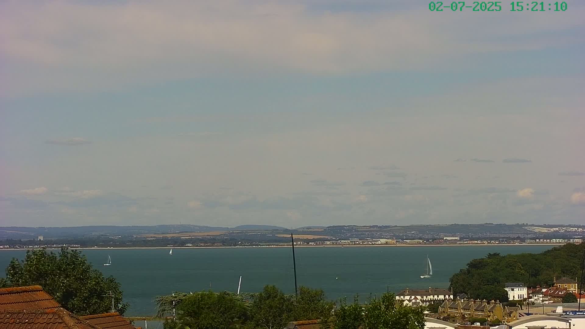 Cowes, The Solent Water Shipspotting Live Cam - Isle of Wight, South East, England, United Kingdom