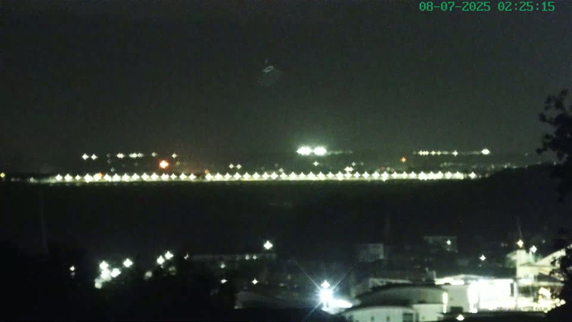 Cowes, The Solent Water Shipspotting Live Cam - Isle of Wight, South East, England, United Kingdom