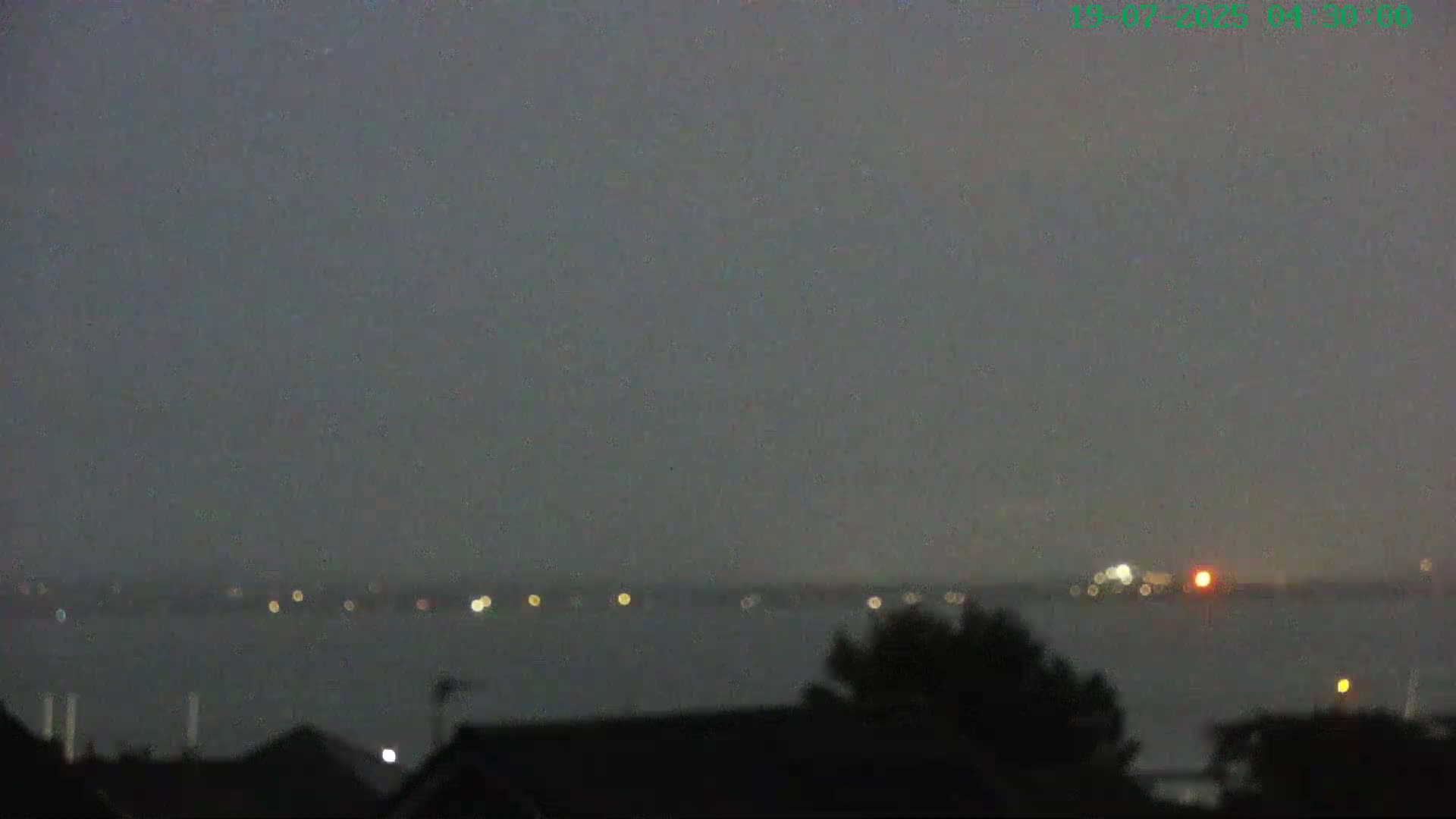 Cowes, The Solent Water Shipspotting Live Cam - Isle of Wight, South East, England, United Kingdom