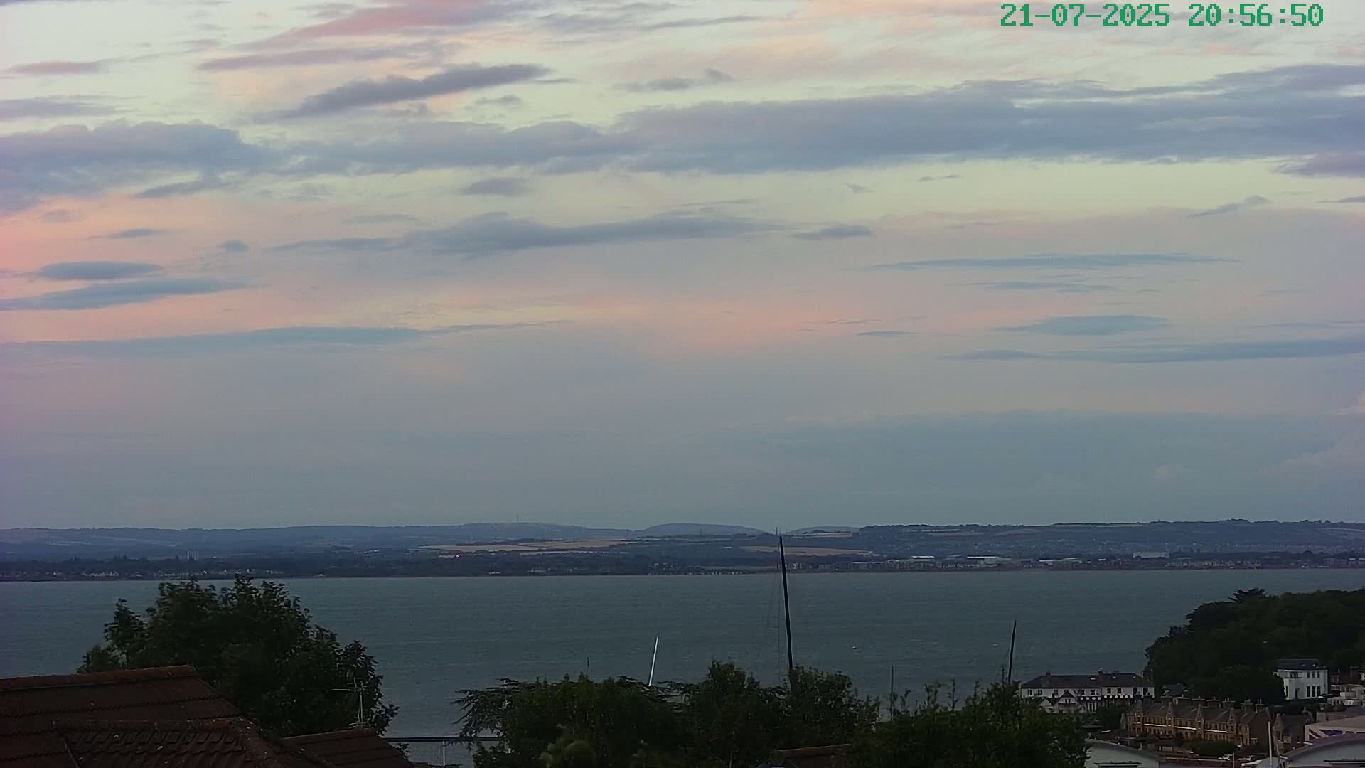 Cowes, The Solent Water Shipspotting Live Cam - Isle of Wight, South East, England, United Kingdom