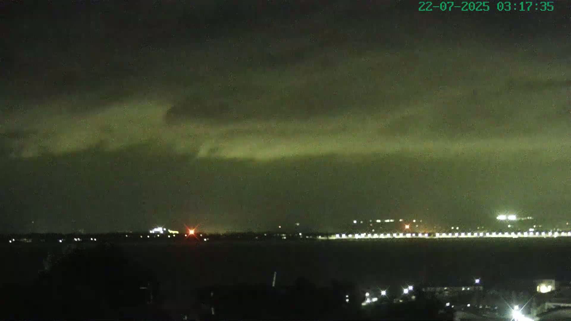 Cowes, The Solent Water Shipspotting Live Cam - Isle of Wight, South East, England, United Kingdom