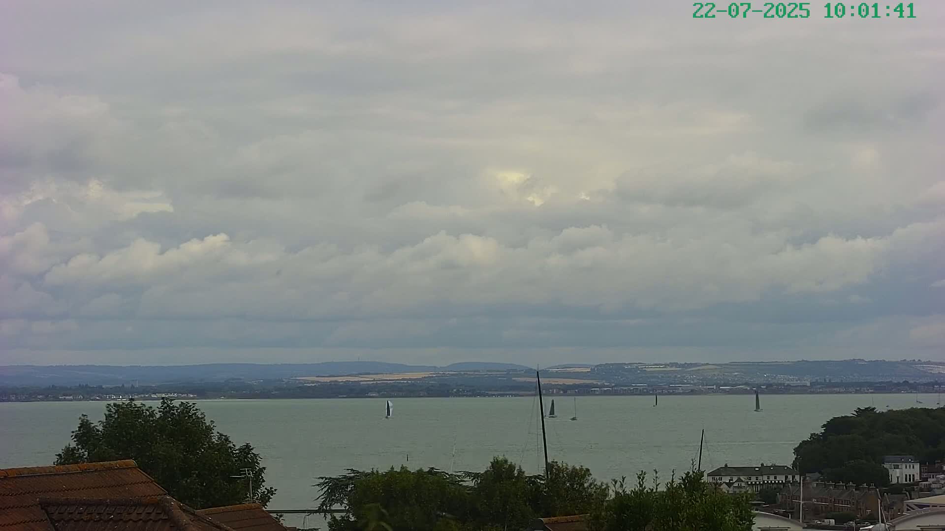 Cowes, The Solent Water Shipspotting Live Cam - Isle of Wight, South East, England, United Kingdom